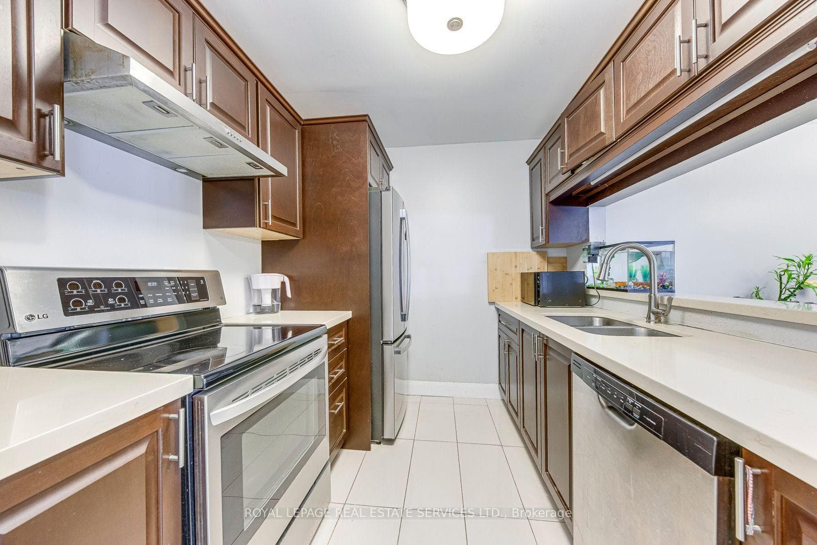 1450 Glen Abbey Gate Unit 911 - Condo photo 18 of 29 in Oakville, Ontario