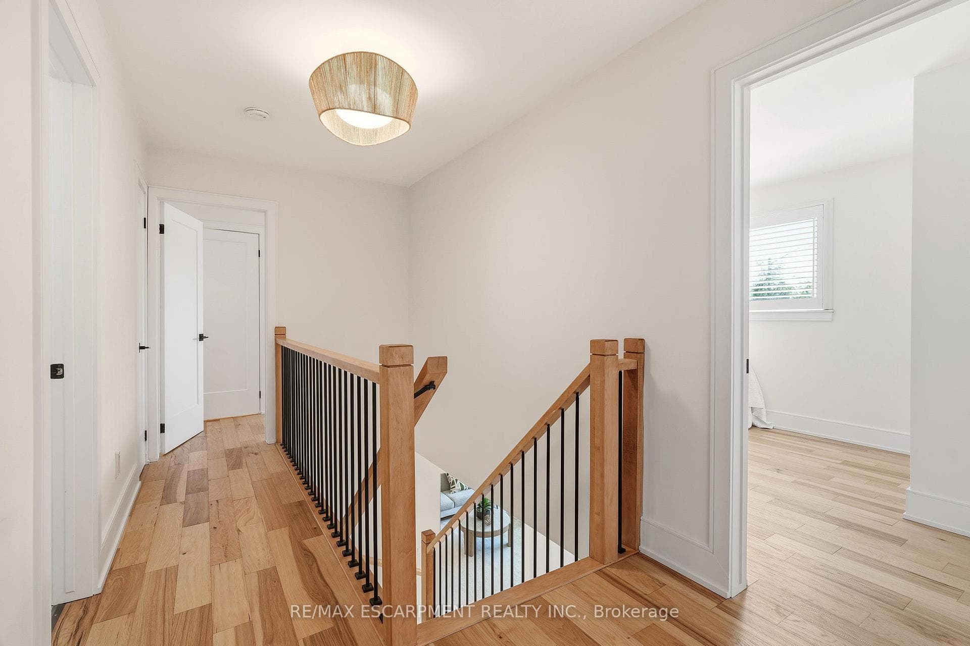 2347 Tweedsmuir Court - Detached photo 23 of 48 in Burlington, Ontario