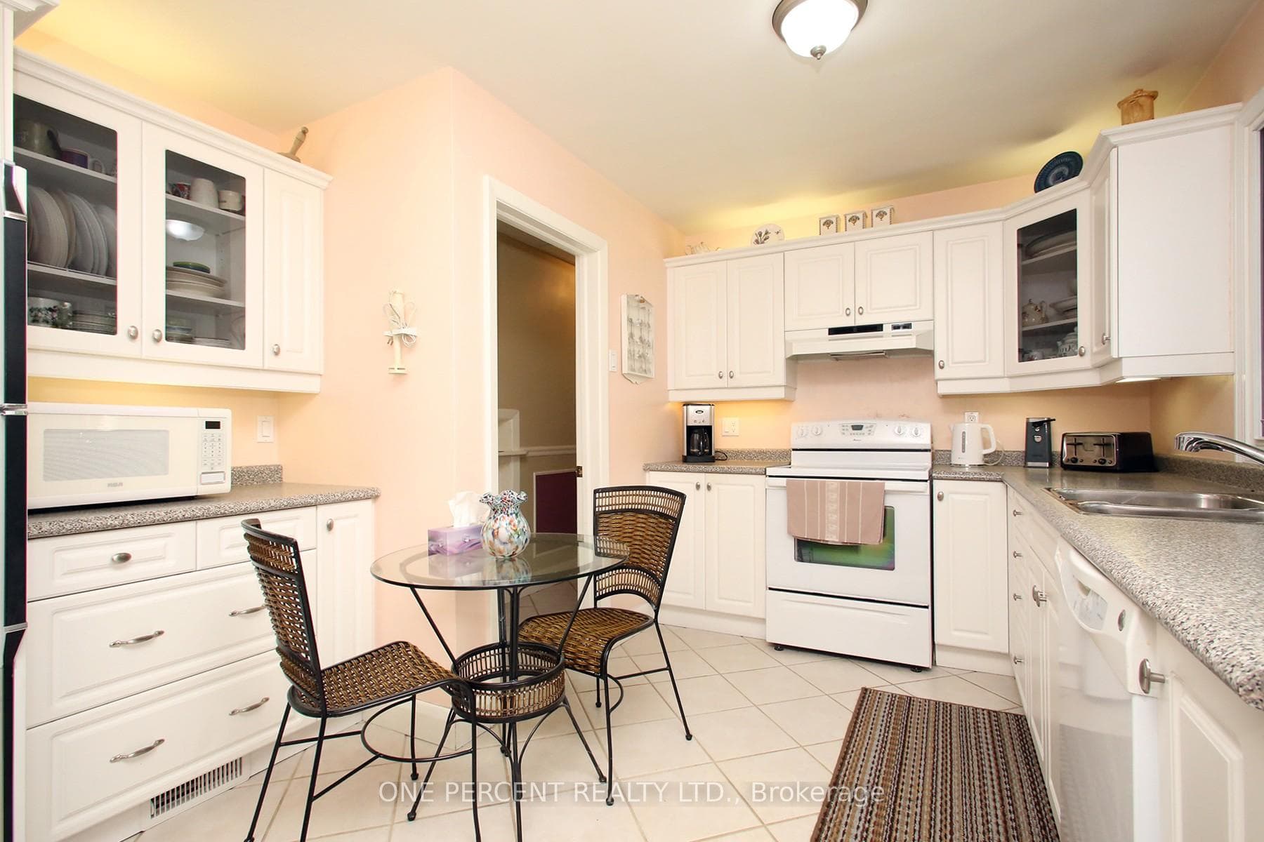 2455 Rebecca Street - Detached photo 9 of 31 in Oakville, Ontario