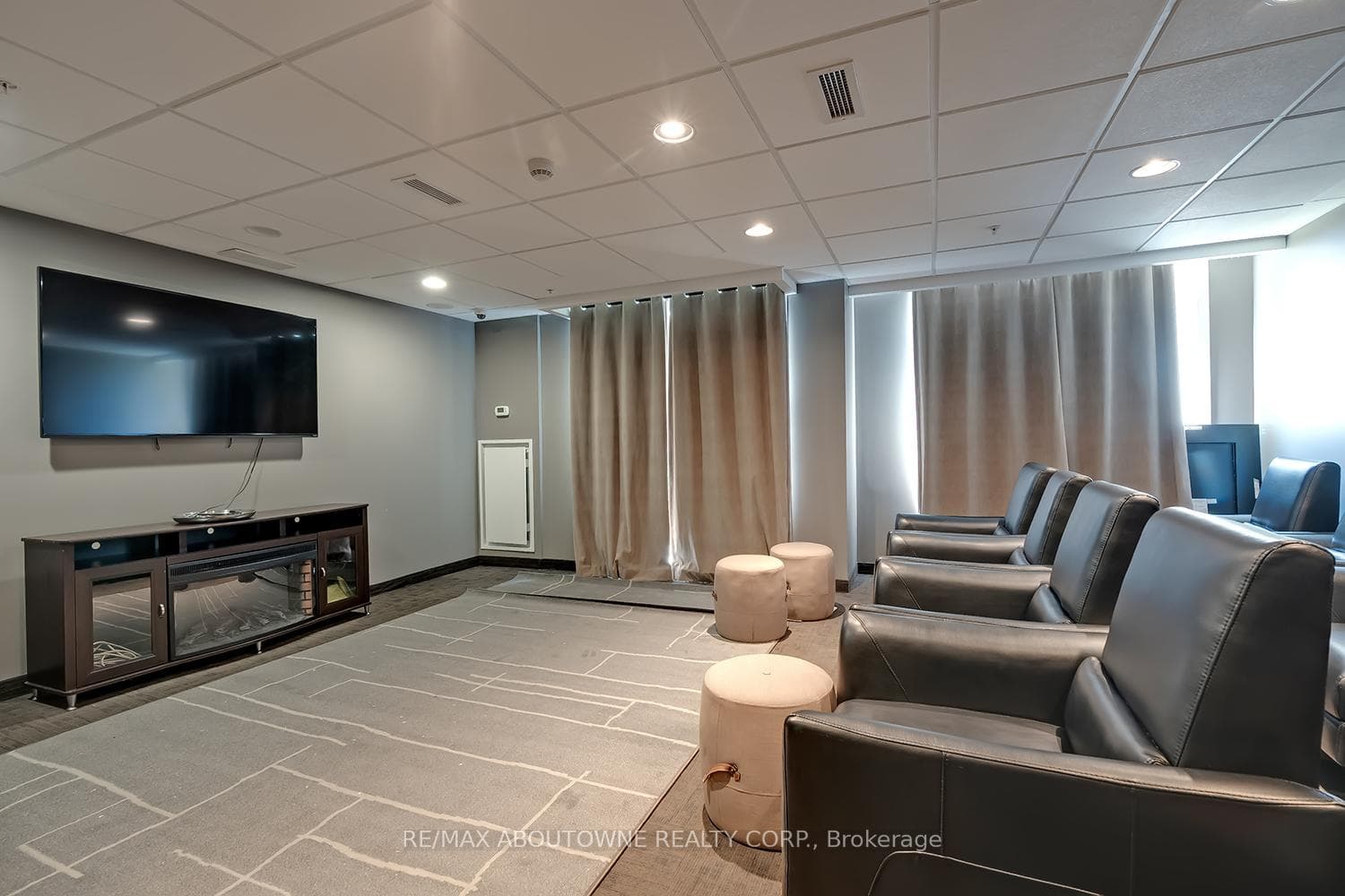 5010 Corporate Drive Unit 116 - Condo photo 22 of 29 in Burlington, Ontario