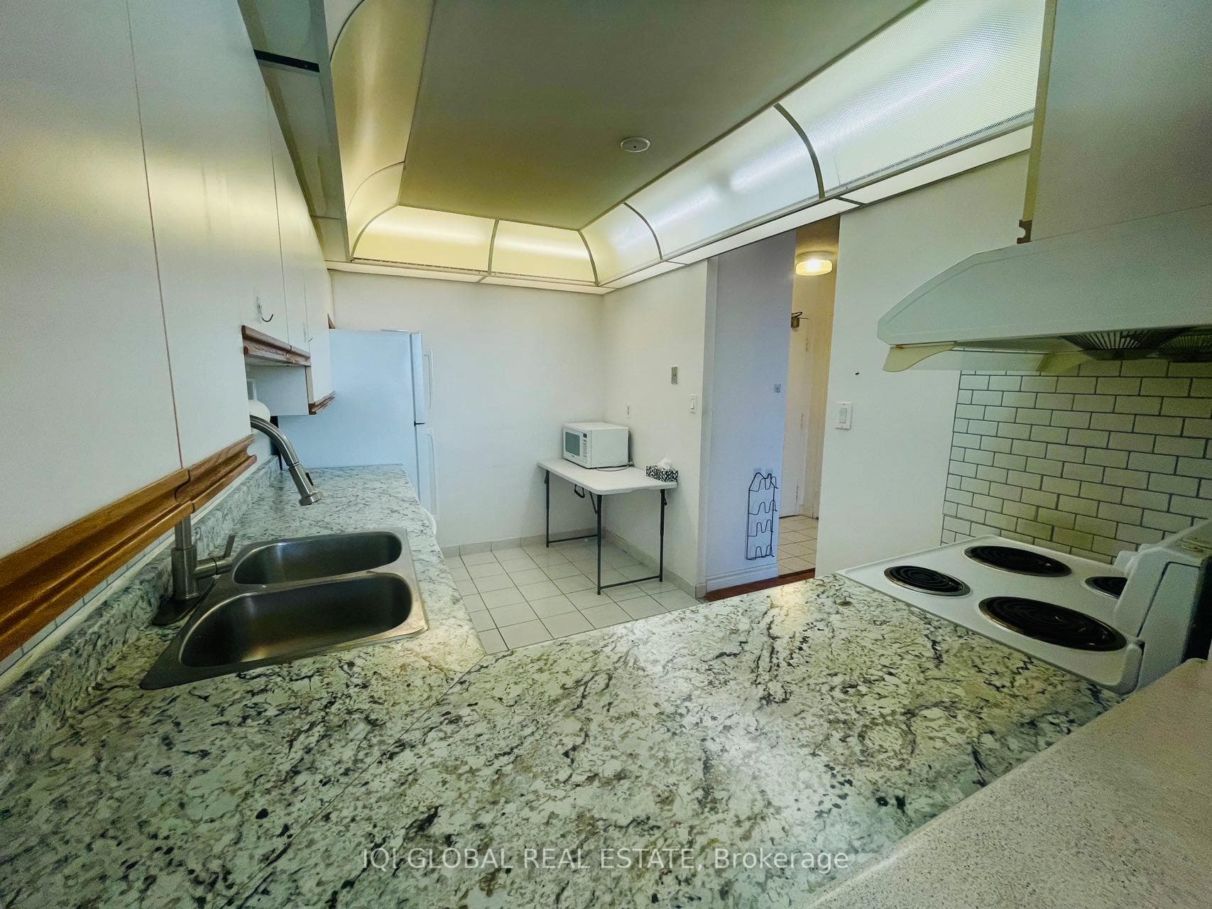 75 Bamburgh Circle Unit 1615 - Condo photo 14 of 24 in Scarborough Village / Eglinton East, Ontario