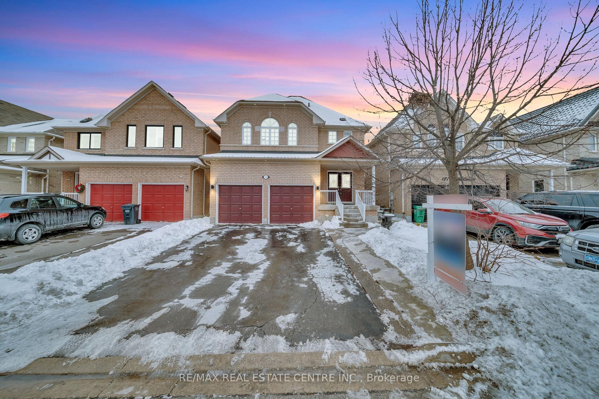 129 Cadillac Crescent - home for sale in Brampton, Ontario