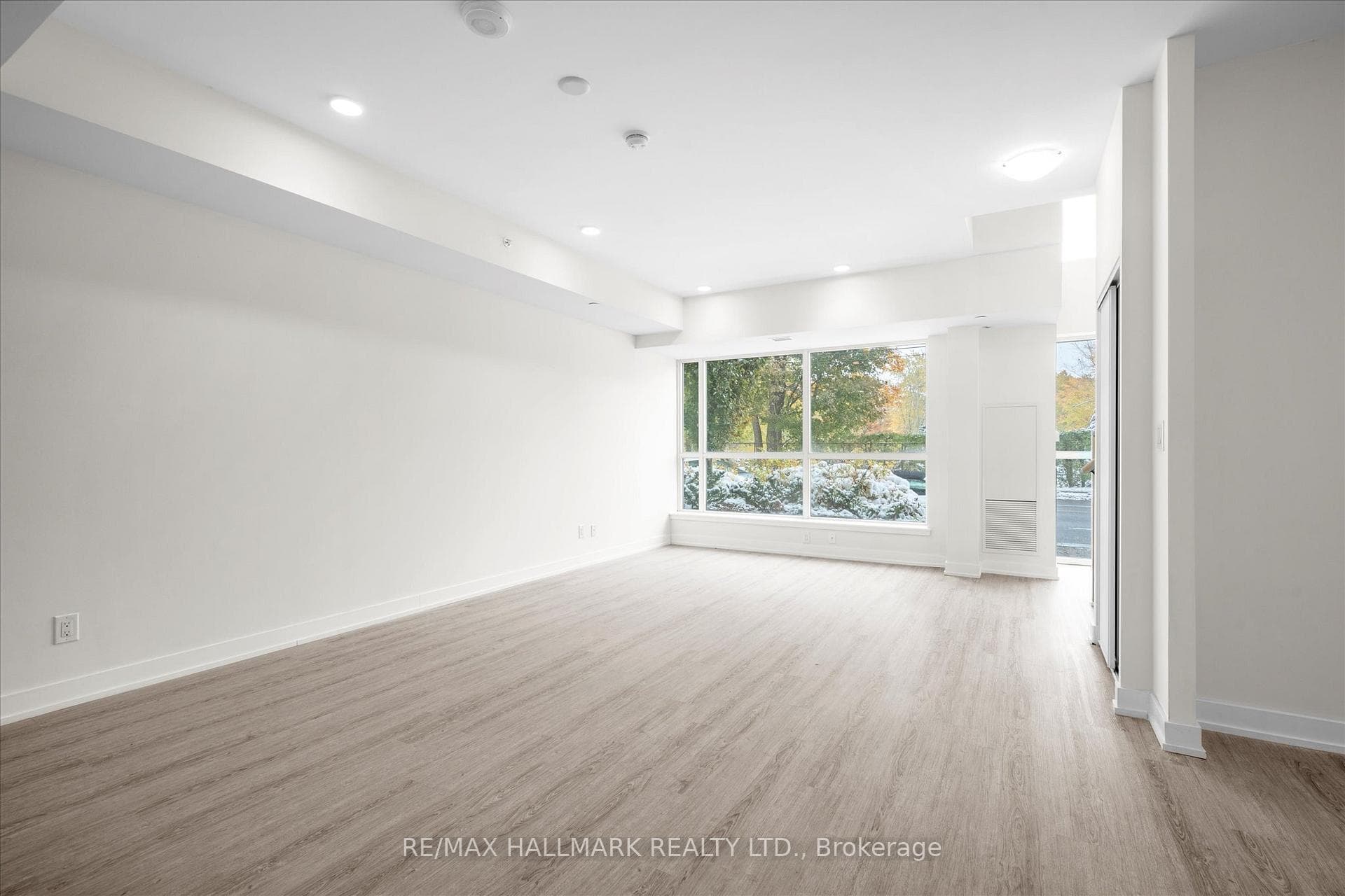 1350 Kingston Road Unit TH9 - Condo photo 22 of 39 in Birch Cliff / Cliffside, Ontario