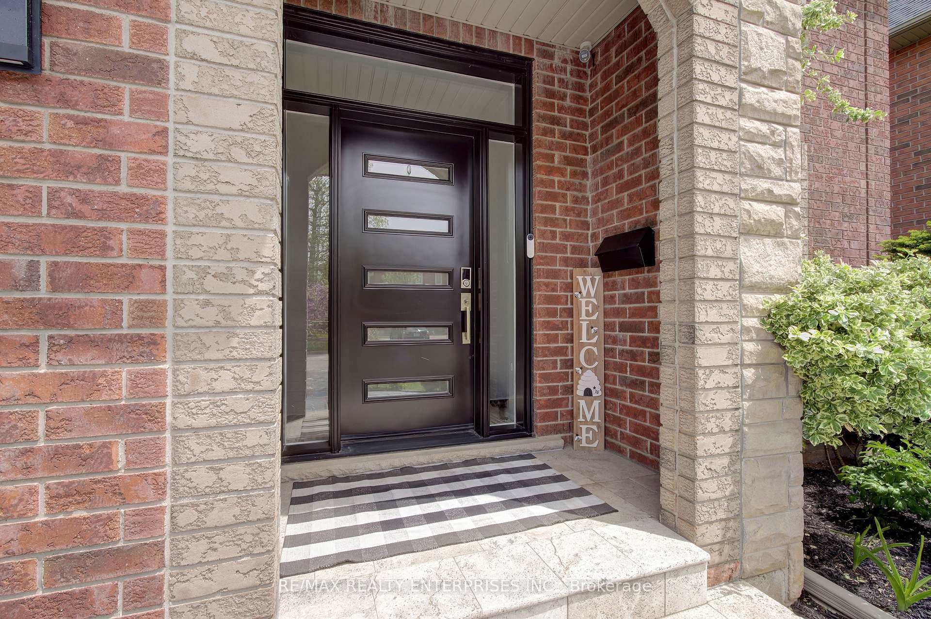 193 Teddington Place - Detached photo 5 of 50 in Burlington, Ontario