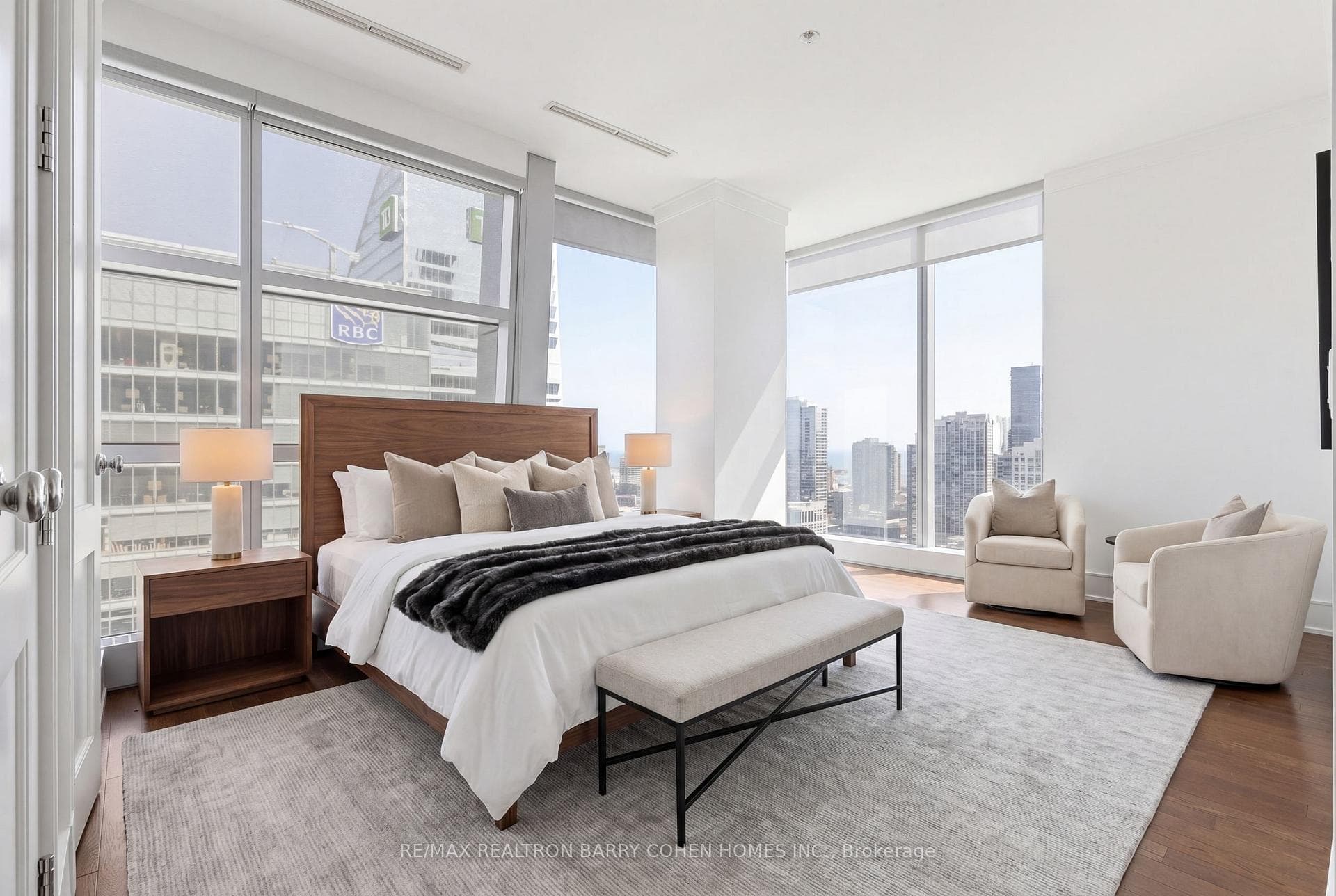 183 Wellington Street Unit 4502 - Condo photo 21 of 34 in Downtown Toronto / Waterfront, Ontario