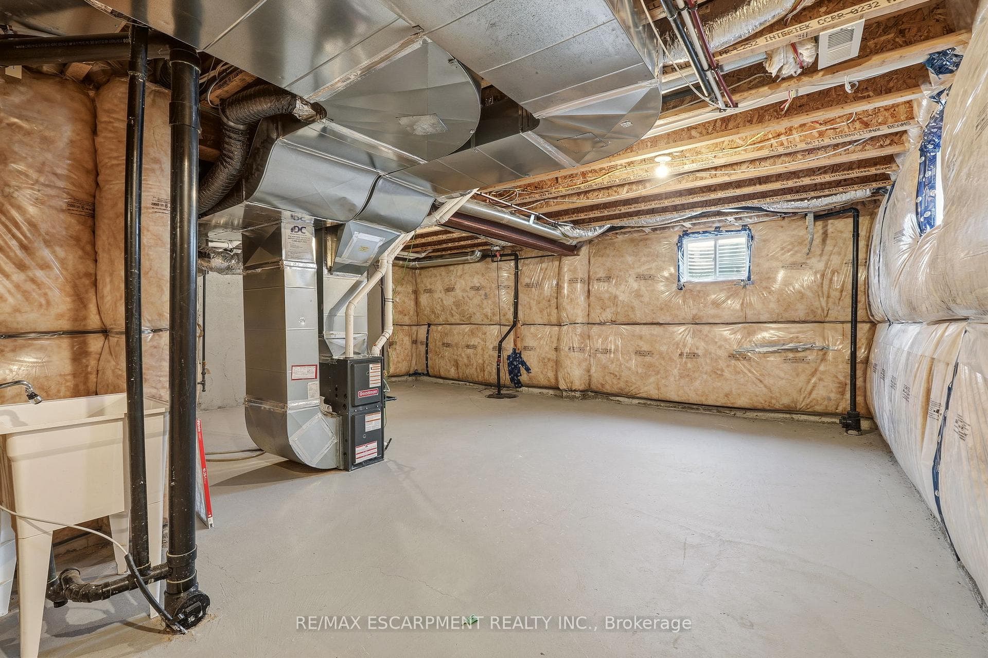 1364 Sycamore Garden - Townhouse photo 38 of 43 in Milton, Ontario