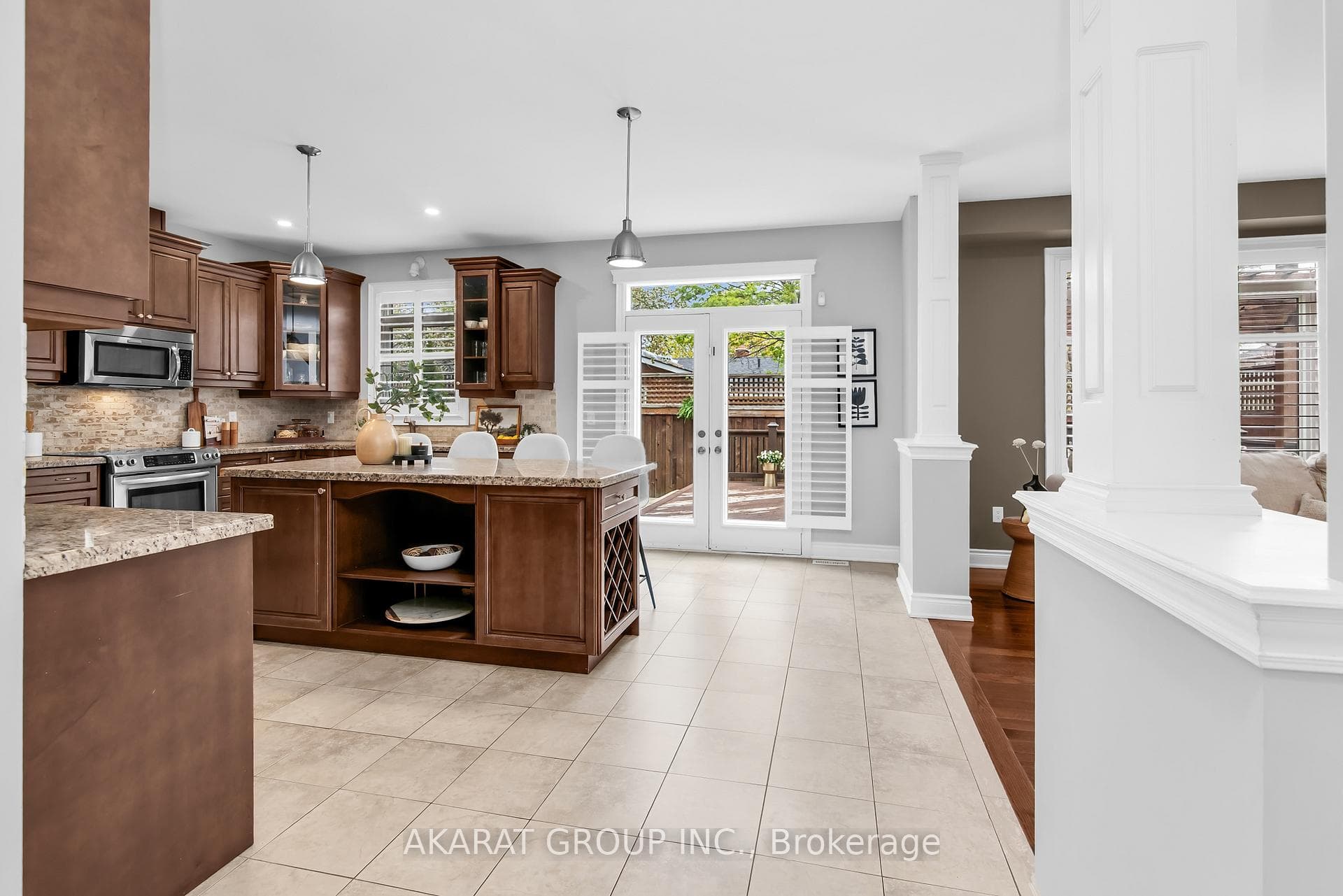 2376 Brockberry Crescent - Detached photo 11 of 50 in Oakville, Ontario