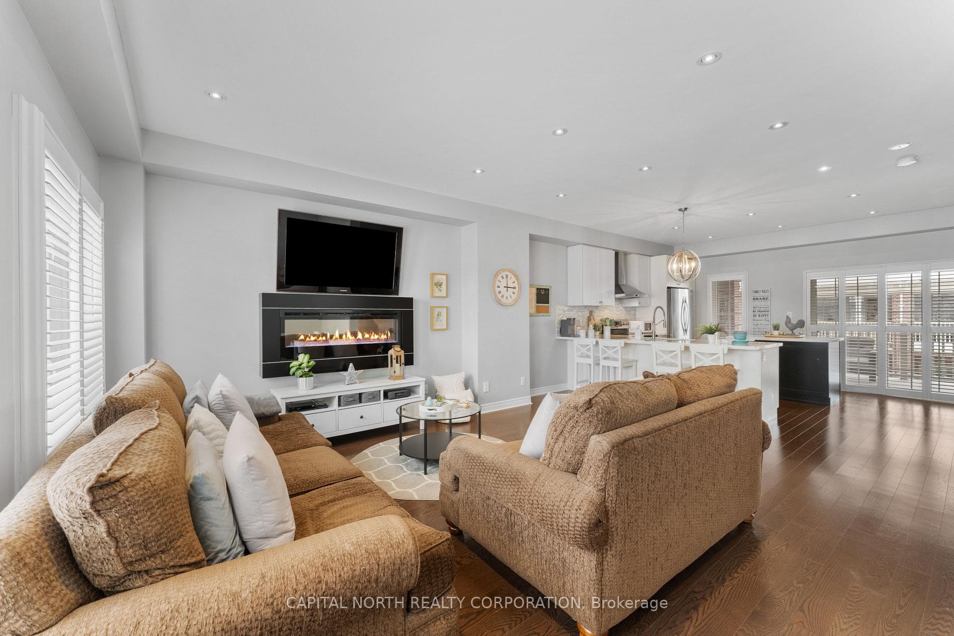 36 Mcdevitt Lane - Townhouse photo 12 of 43 in Caledon, Ontario