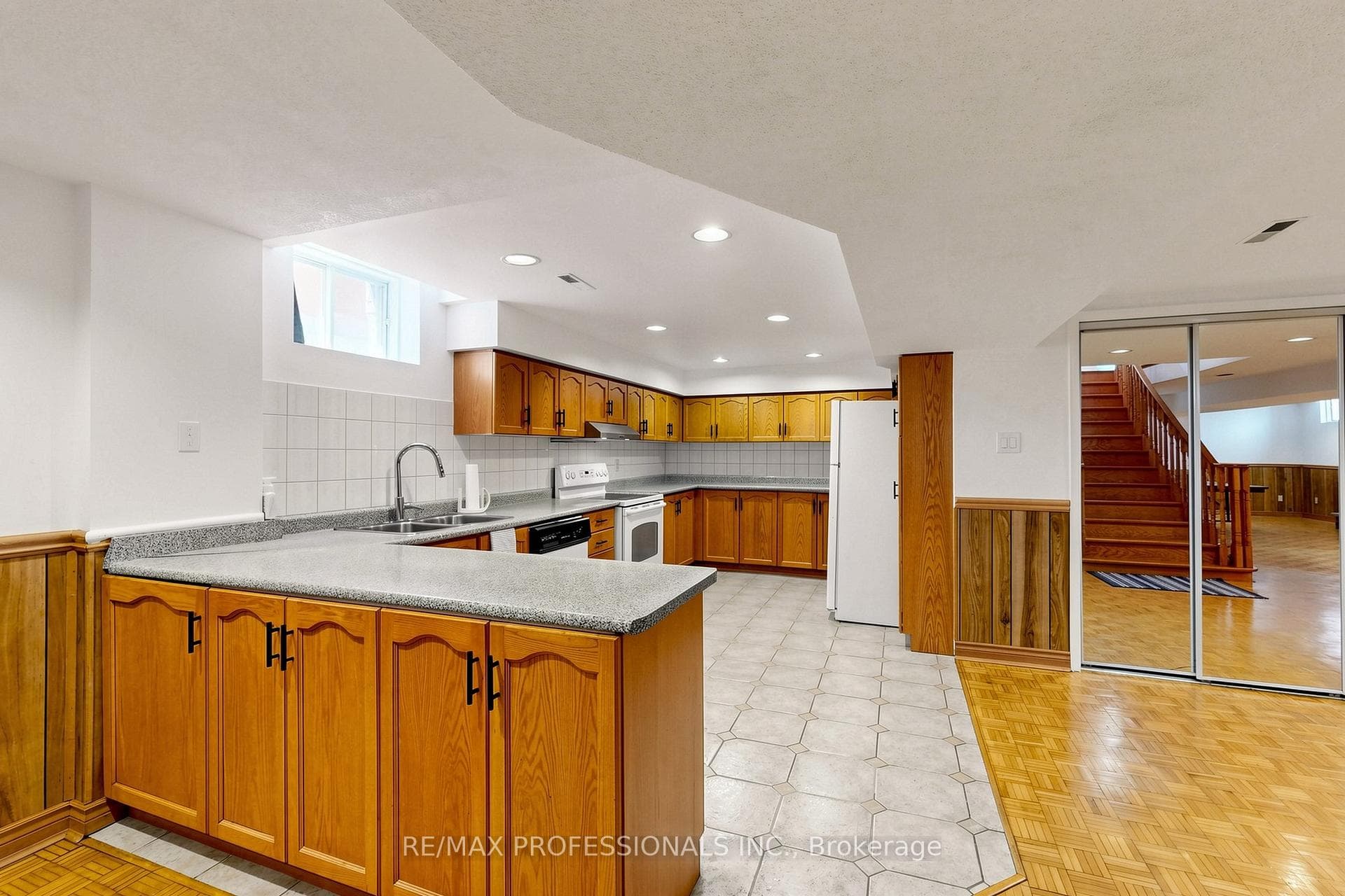970 Silversmith Drive - Detached photo 42 of 50 in Mississauga, Ontario