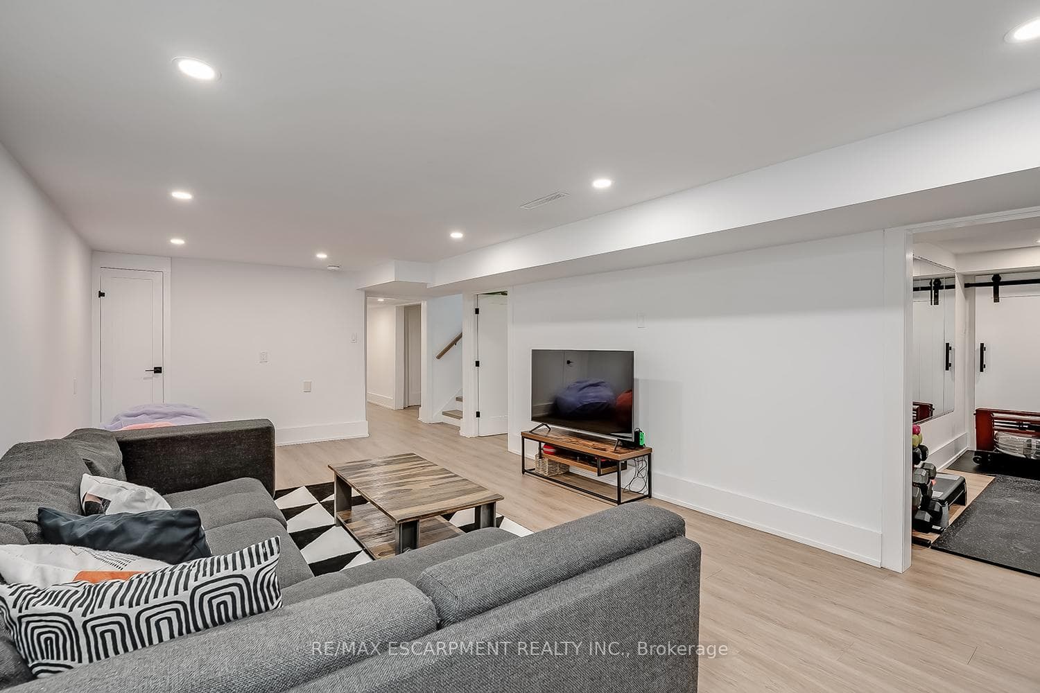 327 Goodram Drive - Detached photo 33 of 50 in Burlington, Ontario
