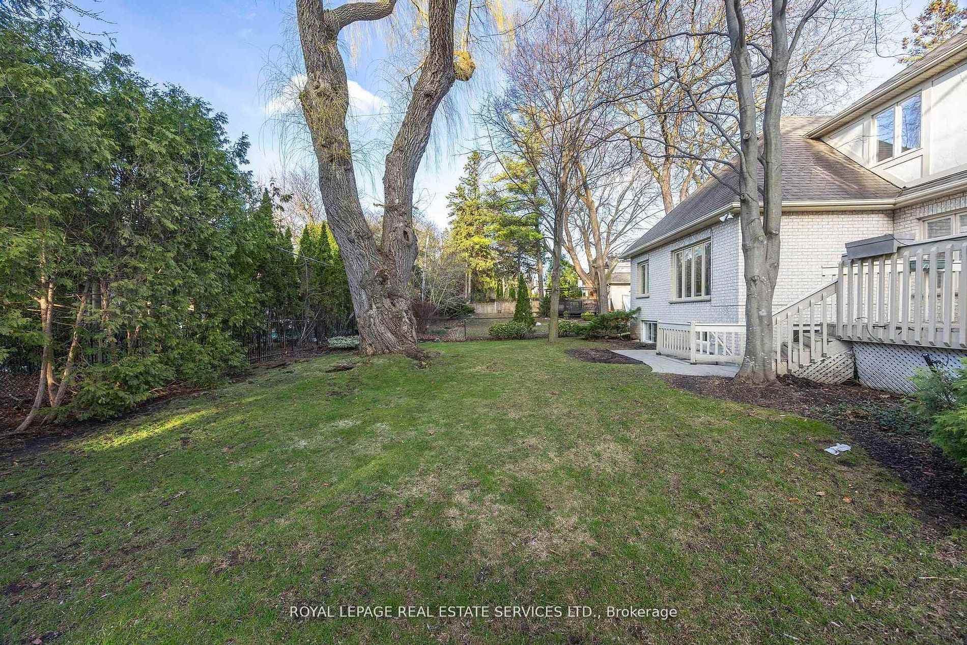 100 Rathburn Road - Detached photo 35 of 42 in Etobicoke (Islington / Rexdale), Ontario
