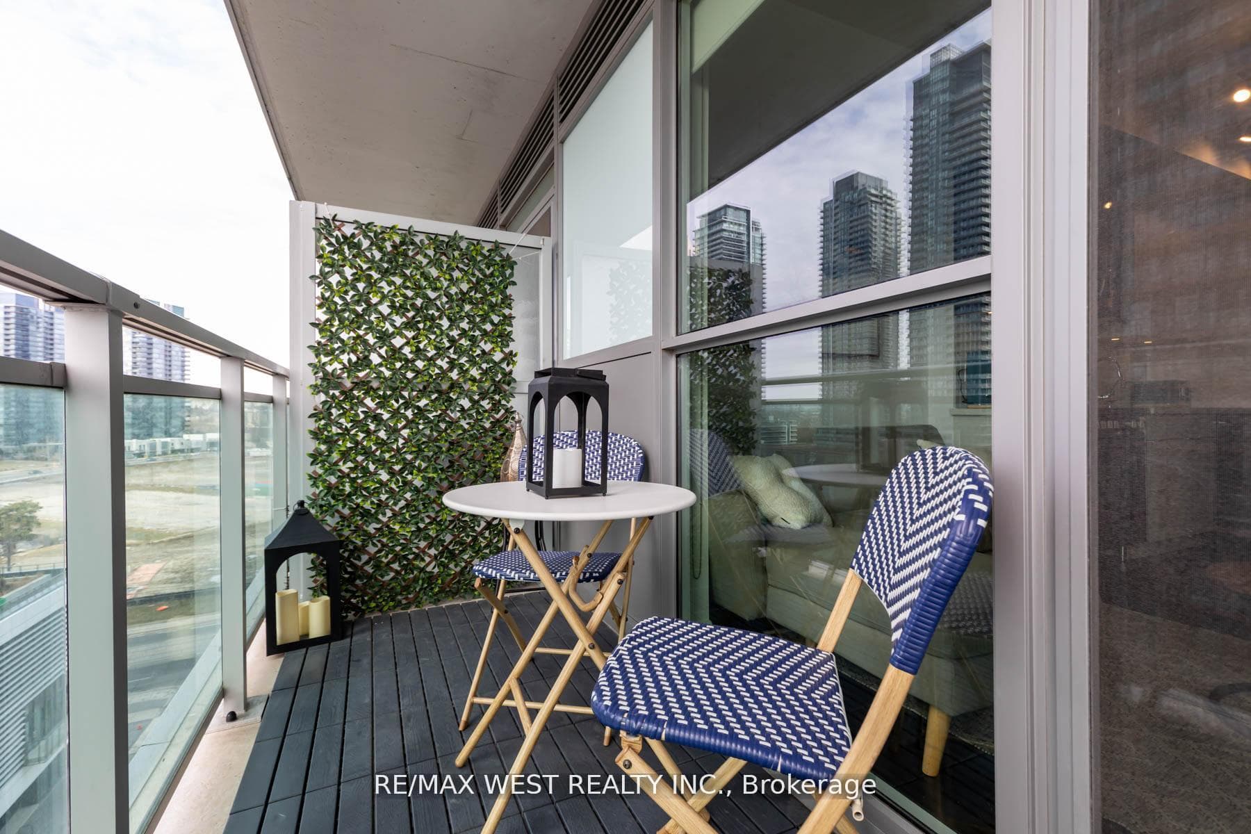 33 Shore Breeze Drive Unit 802 - Condo photo 24 of 38 in Liberty Village / Parkdale / South Parkdale, Ontario