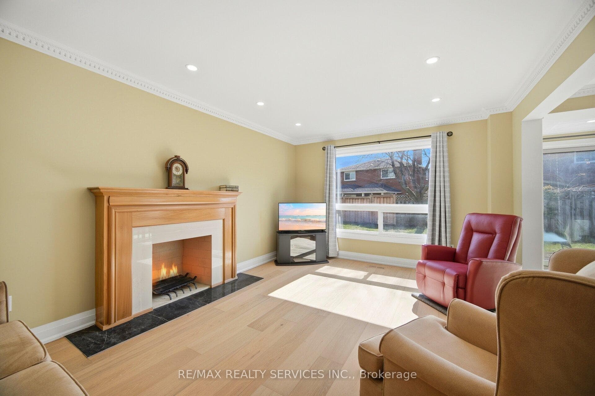 23 Newbury Crescent - Detached photo 17 of 47 in Brampton, Ontario