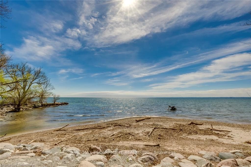 4306 Lakeshore Road - Detached photo 47 of 47 in Burlington, Ontario