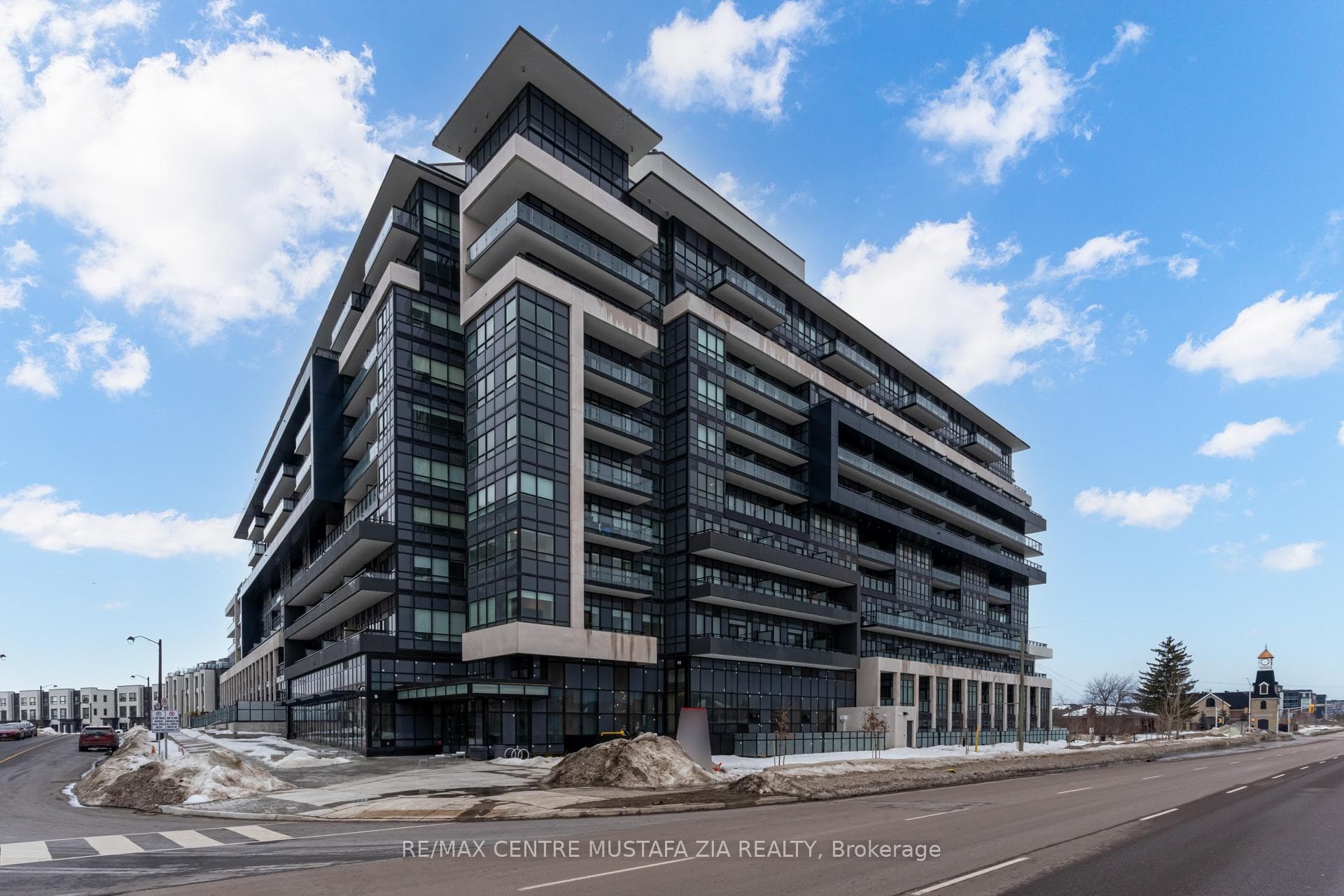 395 Dundas Street Unit 217 - home for sale in Oakville, Ontario