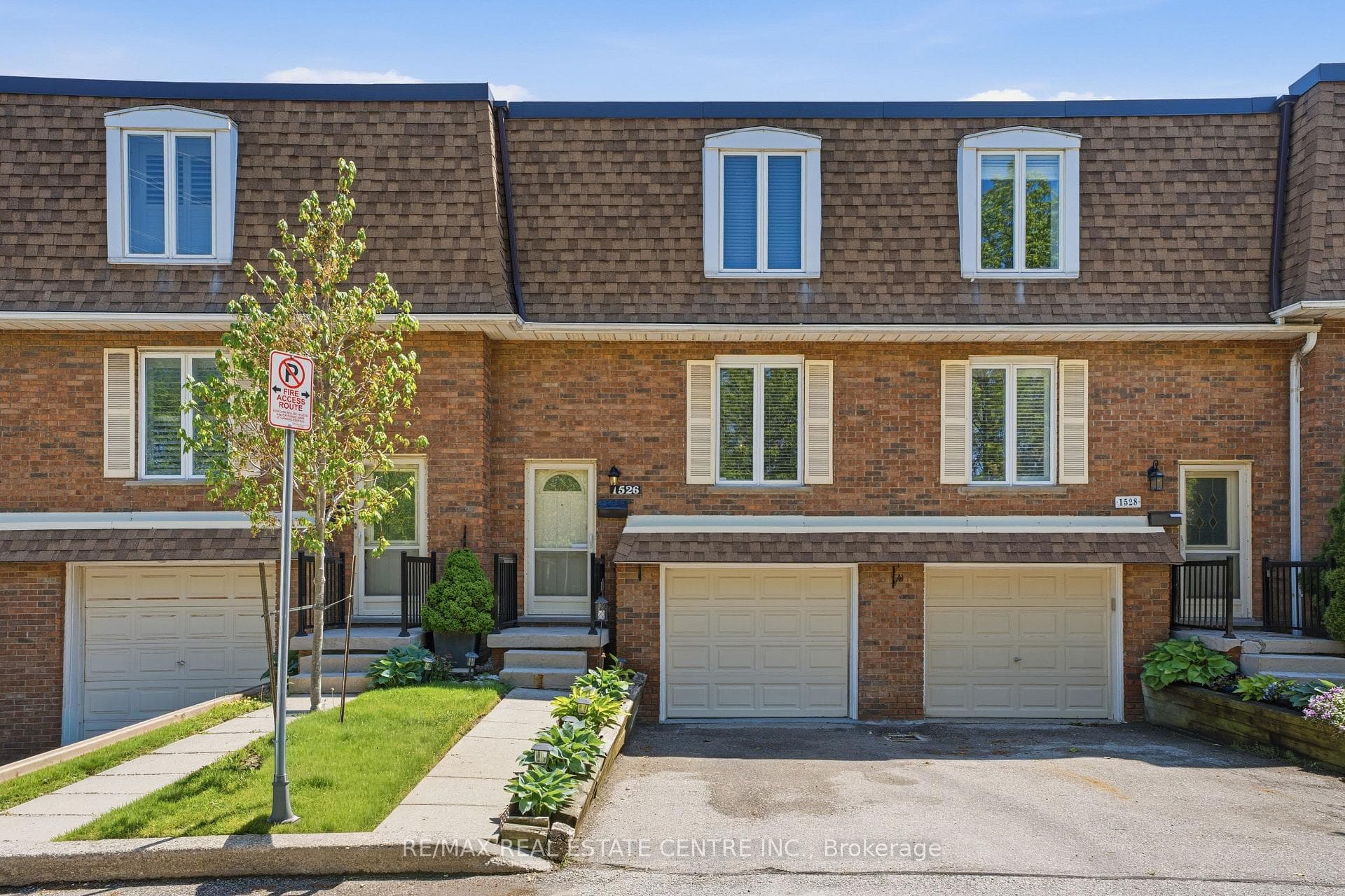 1526 Westminster Manor Unit 1526 - Condo photo 2 of 28 in Burlington, Ontario
