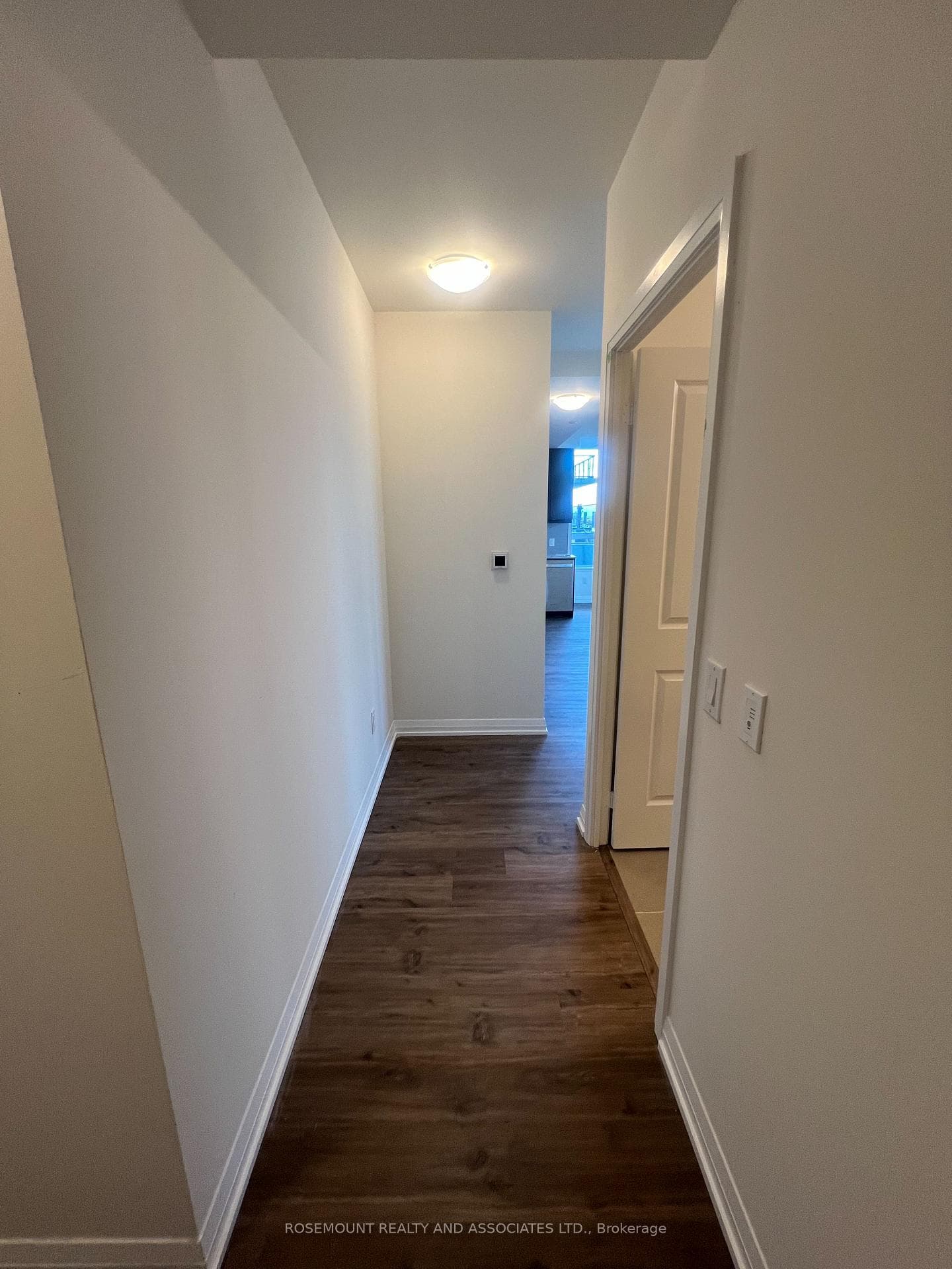 3270 Sheppard Avenue Unit 1029 - Condo photo 2 of 8 in Scarborough Village / Eglinton East, Ontario