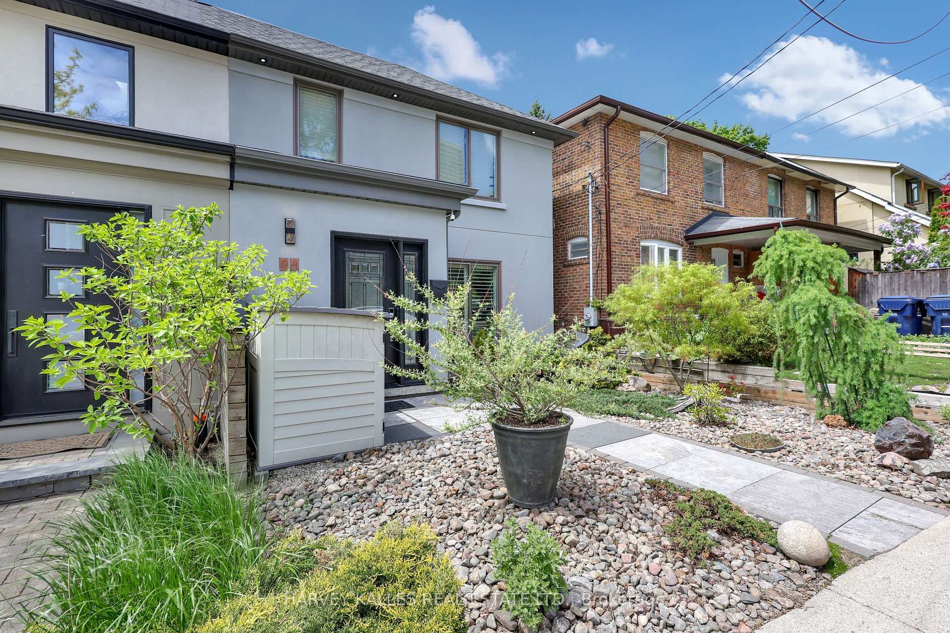 84 Edith Drive - Semi-Detached photo 2 of 45 in Forest Hill / Deer Park, Ontario