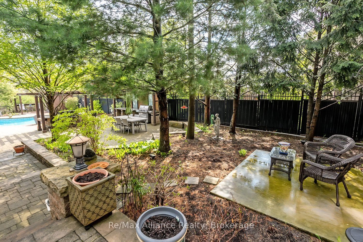 203 Burloak Drive - Detached photo 39 of 50 in Oakville, Ontario