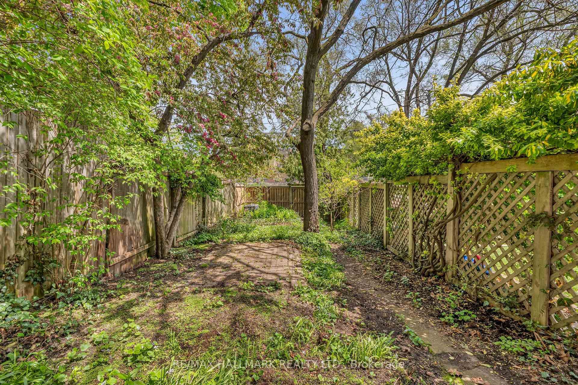 49 Ravina Crescent - Semi-Detached photo 40 of 47 in Riverdale / Leslieville, Ontario