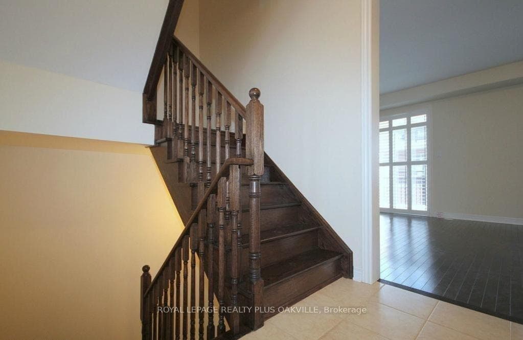 3055 Preserve Drive - Townhouse photo 18 of 30 in Oakville, Ontario