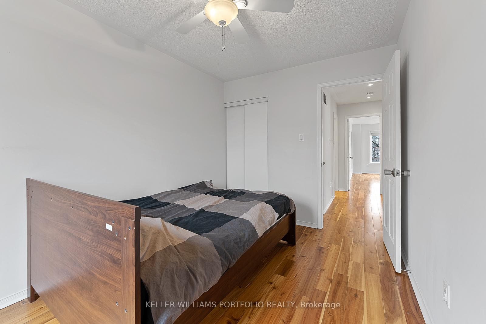 118 Gatwick Drive - Semi-Detached photo 28 of 50 in Oakville, Ontario