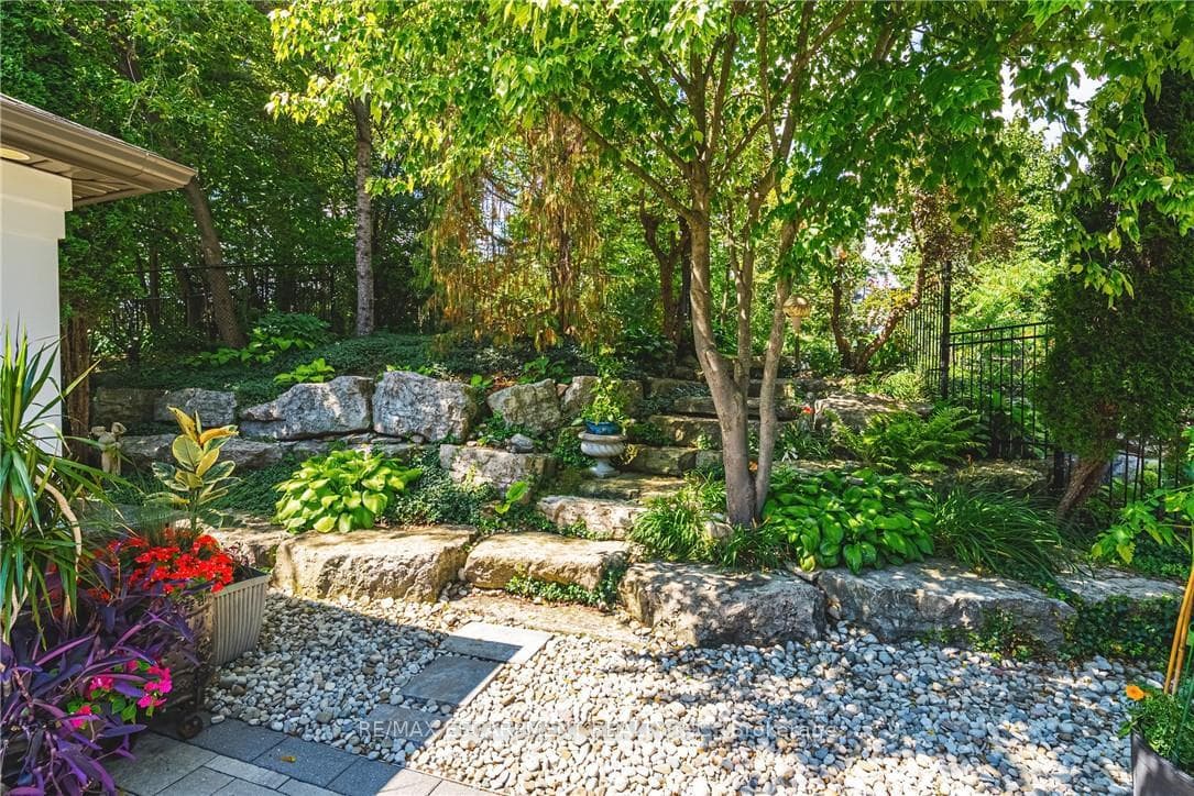 33 Golfview Crescent - Detached photo 41 of 50 in Hamilton, Ontario
