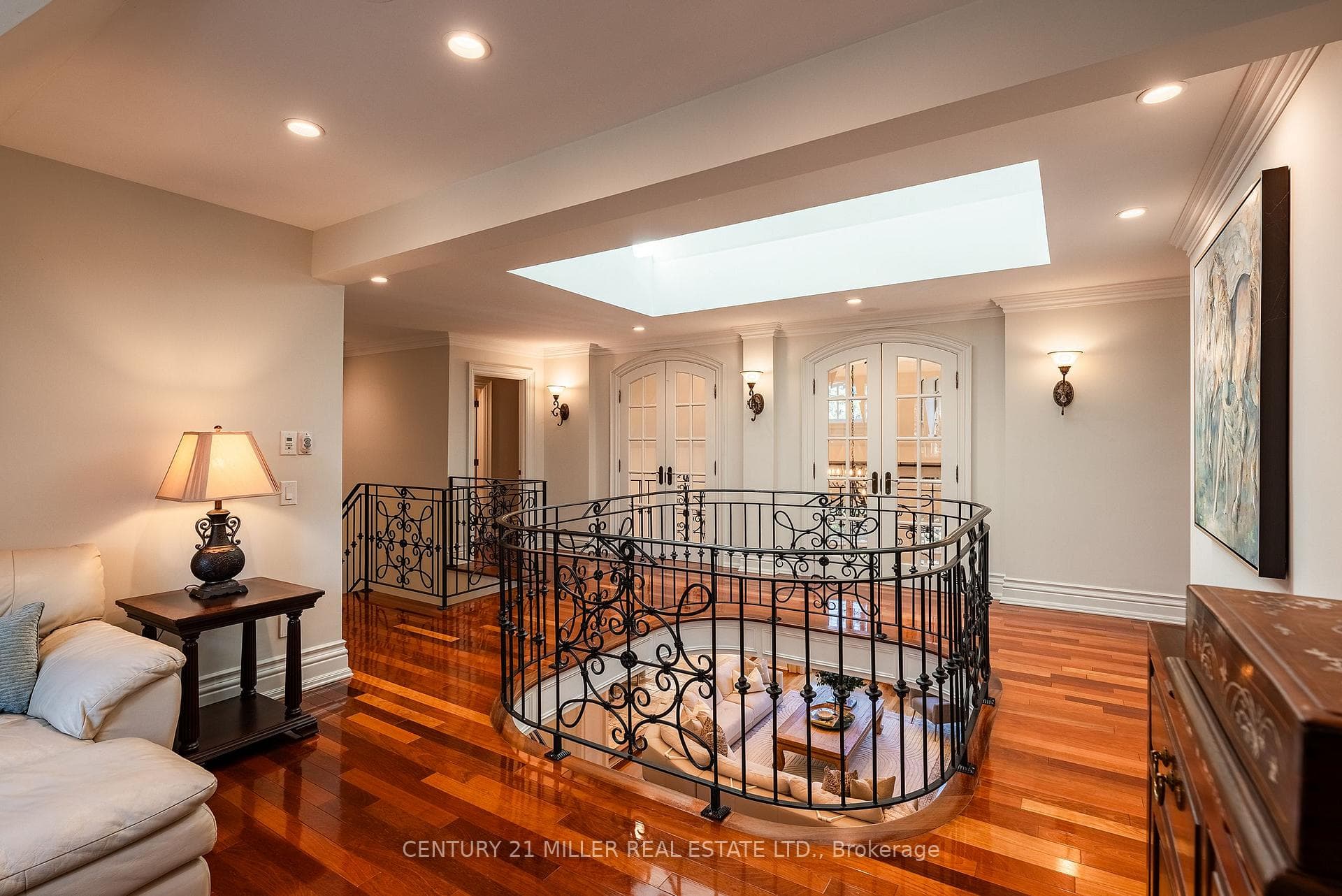 2096 Lakeshore Road - Detached photo 25 of 48 in Oakville, Ontario