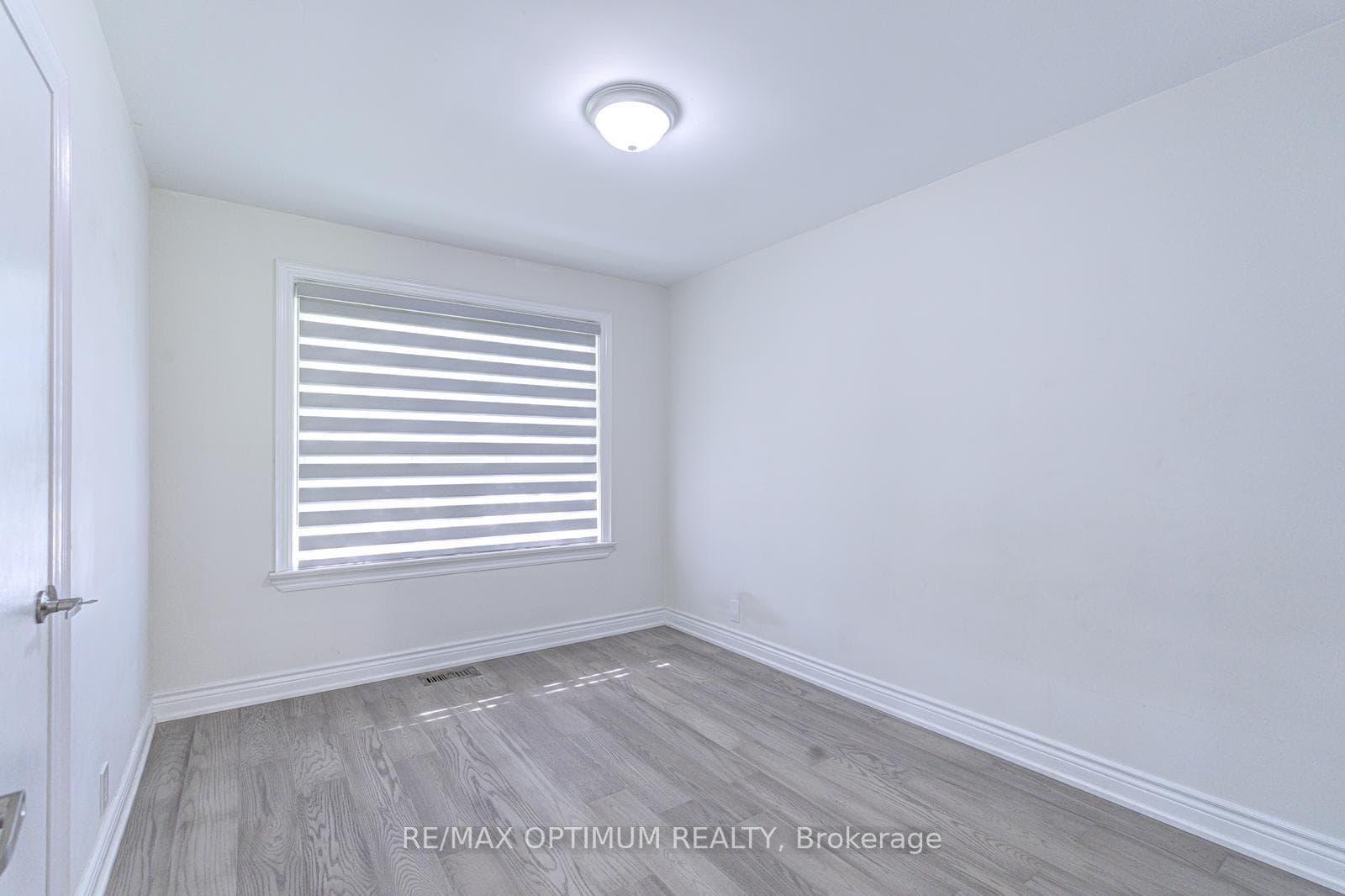 1747 Coram Crescent - Detached photo 17 of 50 in Mississauga, Ontario