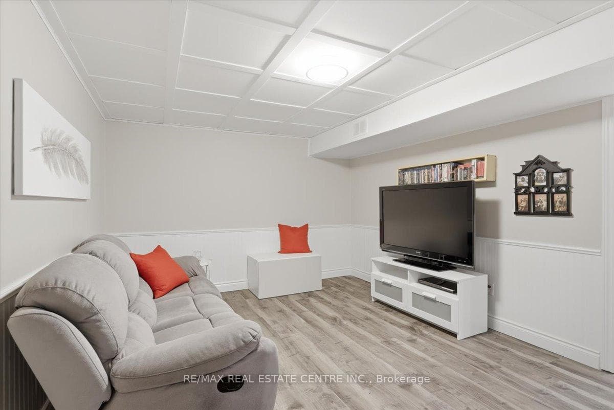 315 Woodlawn Crescent - Detached photo 31 of 47 in Milton, Ontario