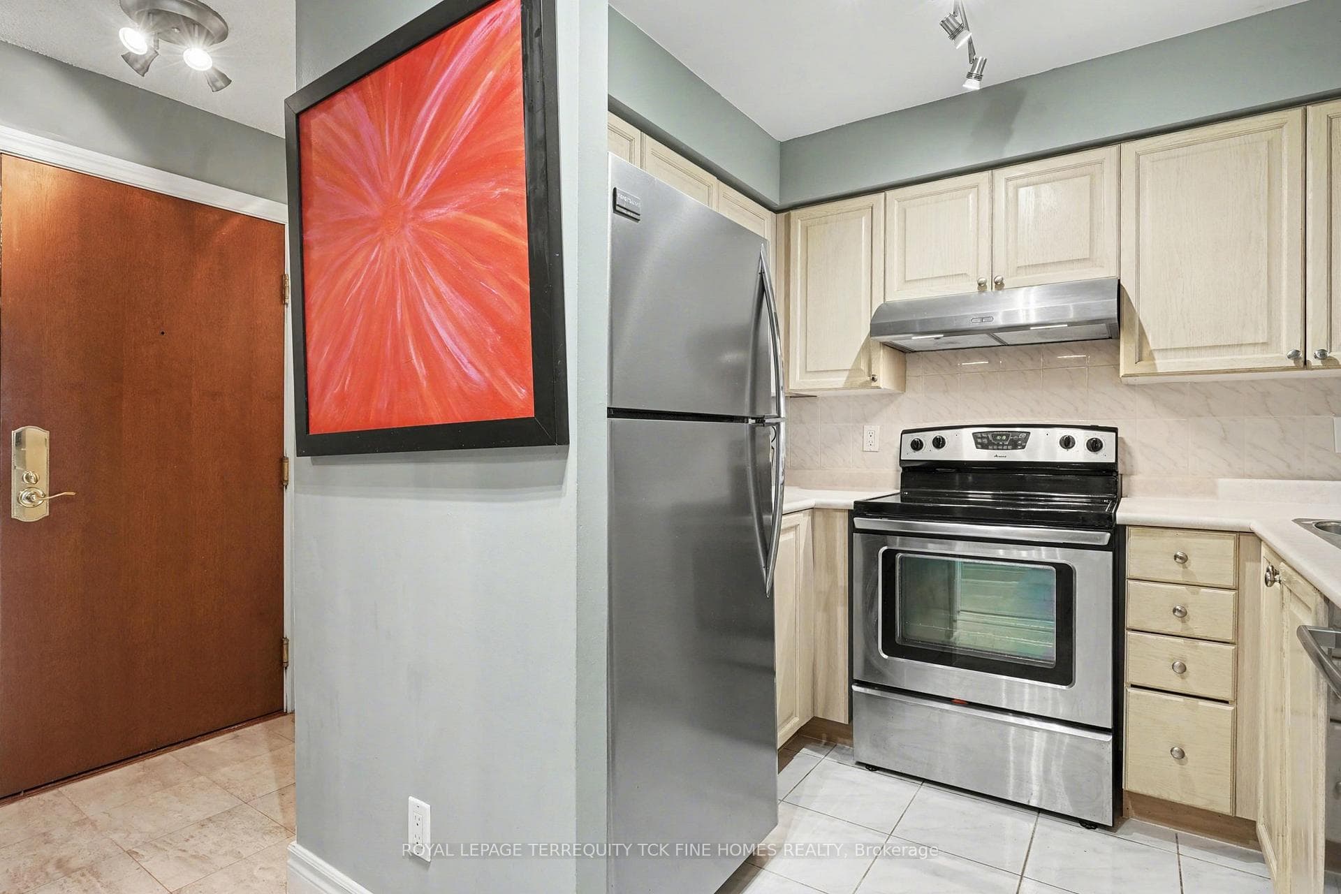 398 Eglinton Avenue Unit 1009 - Condo photo 8 of 39 in Leaside / Davisville, Ontario