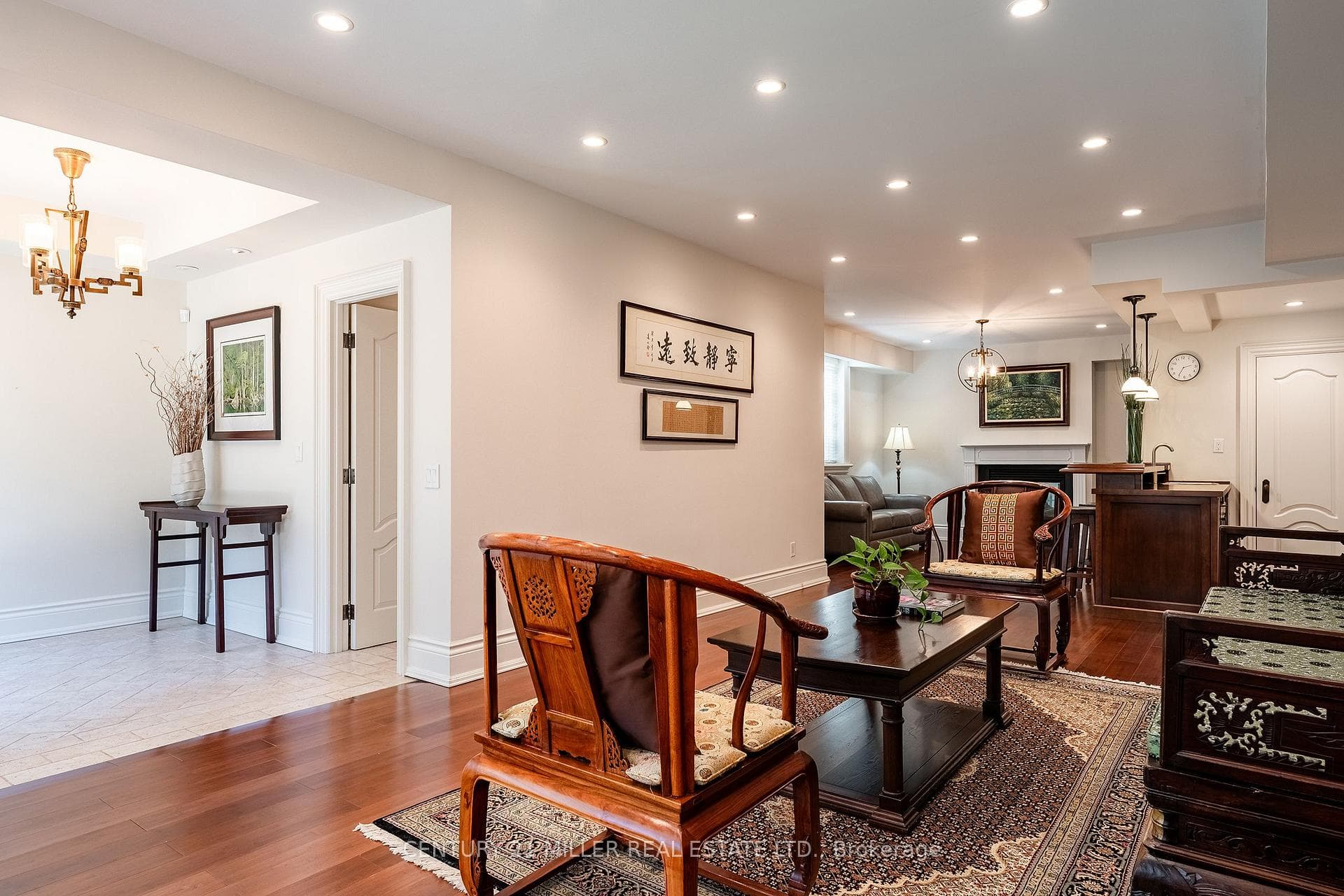 2096 Lakeshore Road - Detached photo 37 of 48 in Oakville, Ontario