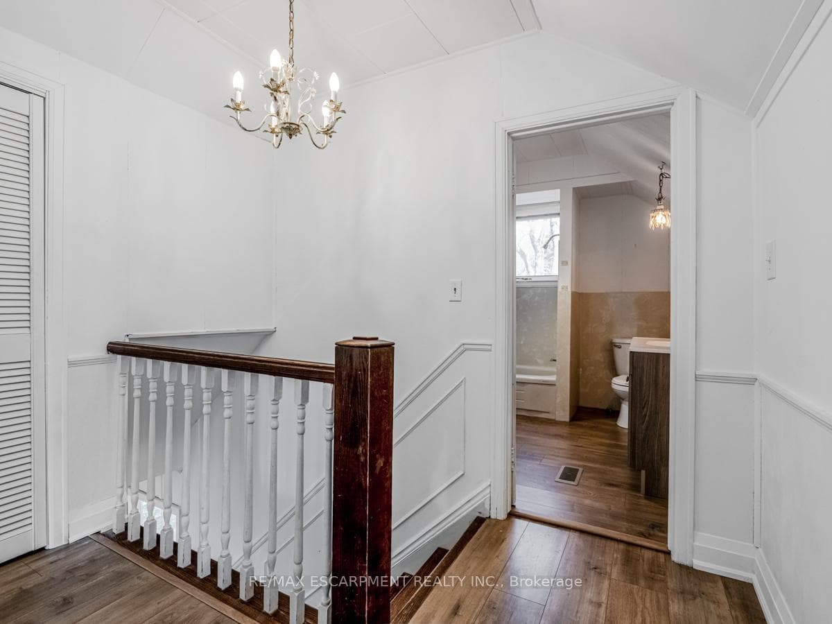 804 Shadeland Avenue - Detached photo 23 of 31 in Burlington, Ontario