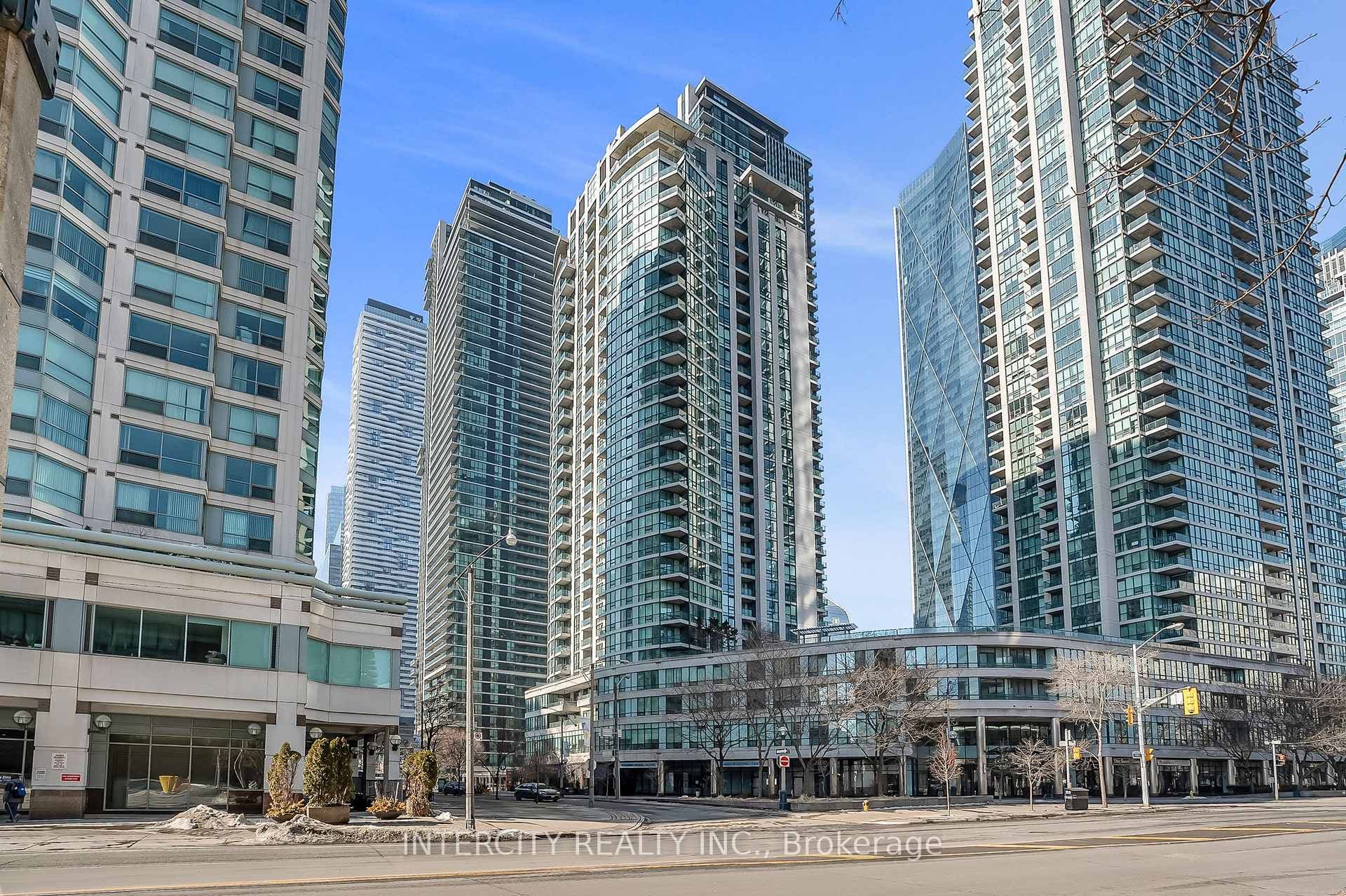 12 Yonge Street Unit 1010 - home for sale in Downtown Toronto / Waterfront, Ontario