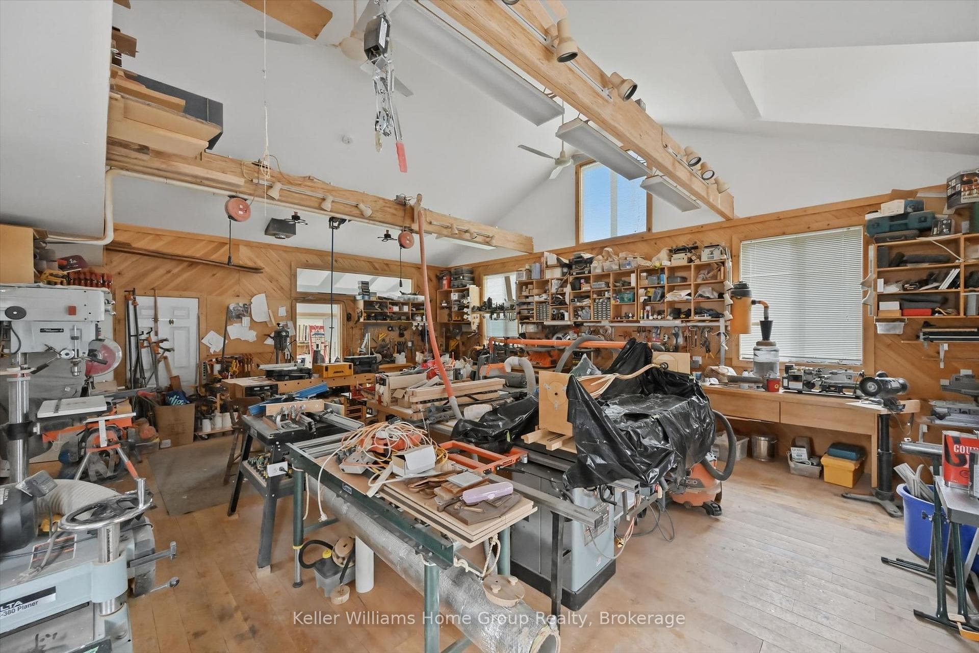 6423 Chelsea Road - Detached photo 37 of 49 in Burlington, Ontario