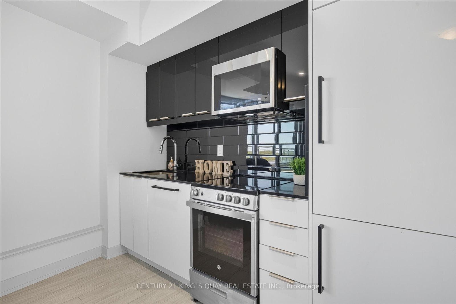 90 Glen Everest Road Unit 1008 - Condo photo 15 of 50 in Birch Cliff / Cliffside, Ontario