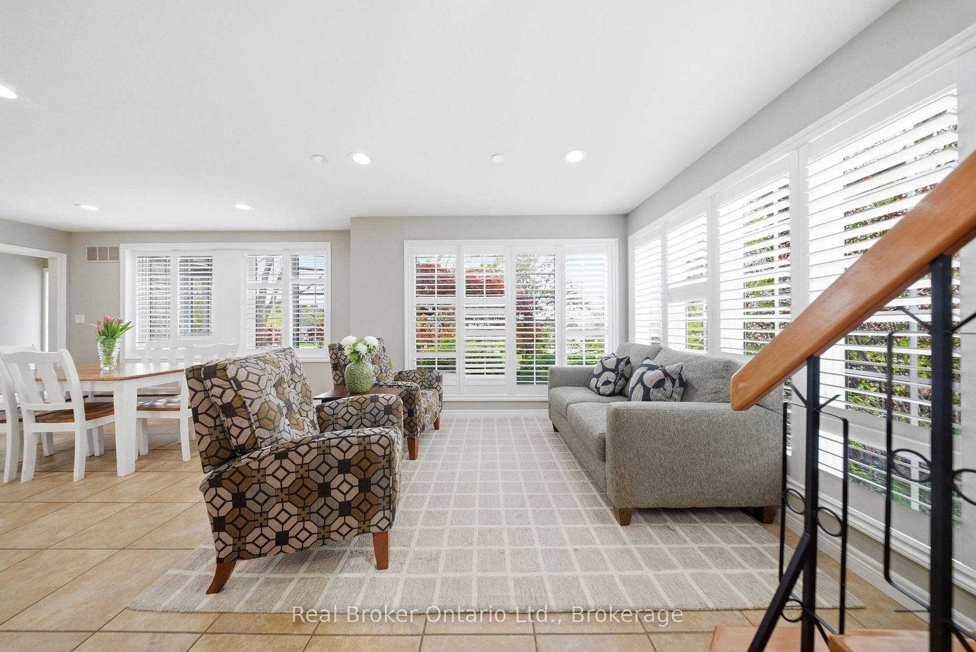 383 North Shore Boulevard - Detached photo 14 of 46 in Burlington, Ontario