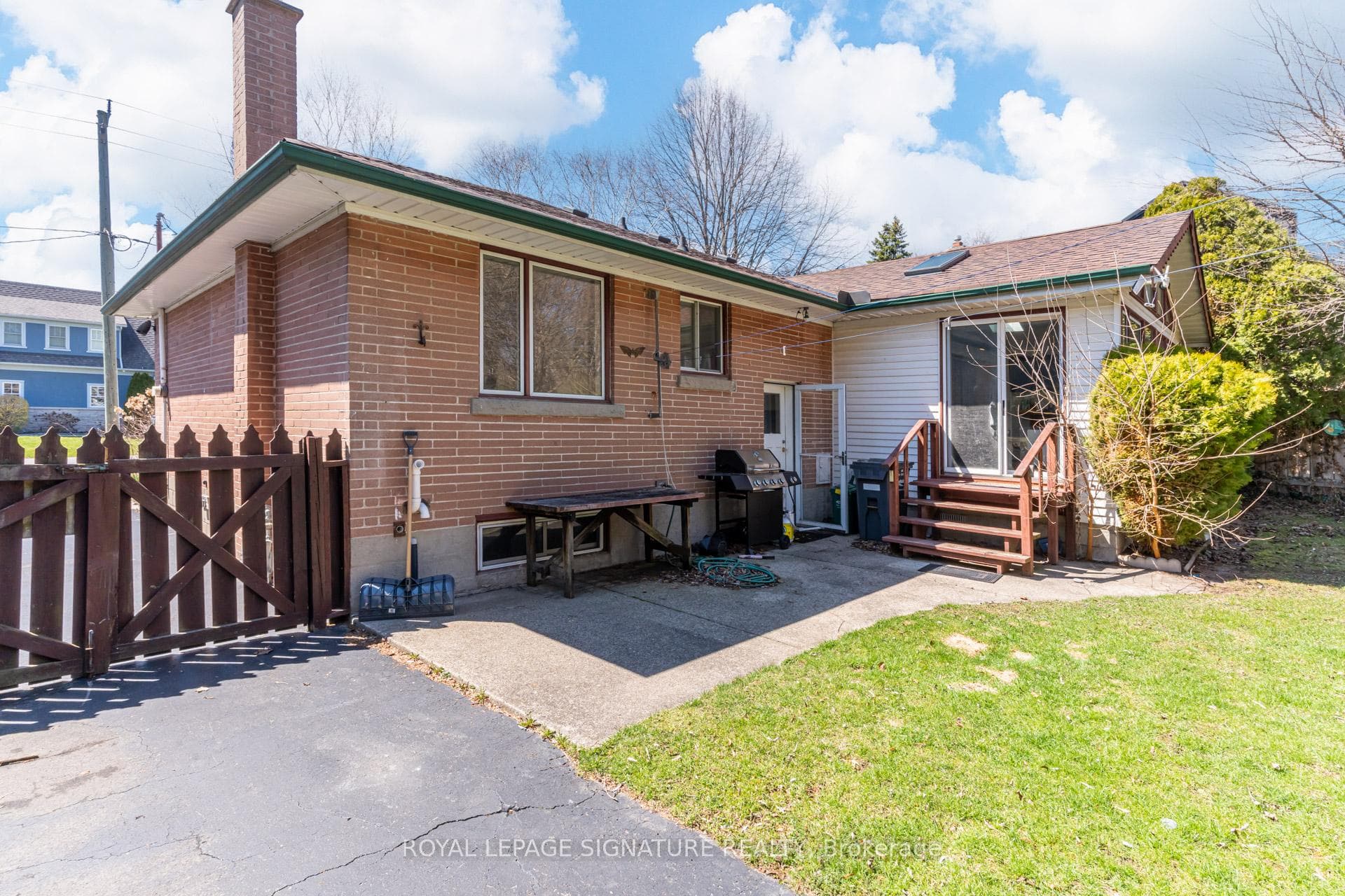 411 Maplehurst Avenue - Detached photo 21 of 31 in Oakville, Ontario