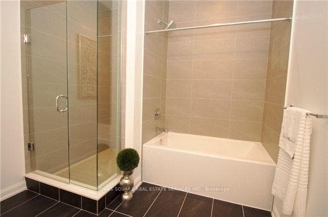 11 Bogert Avenue Unit 3305 - Condo photo 9 of 9 in Thornhill / Willowdale, Ontario