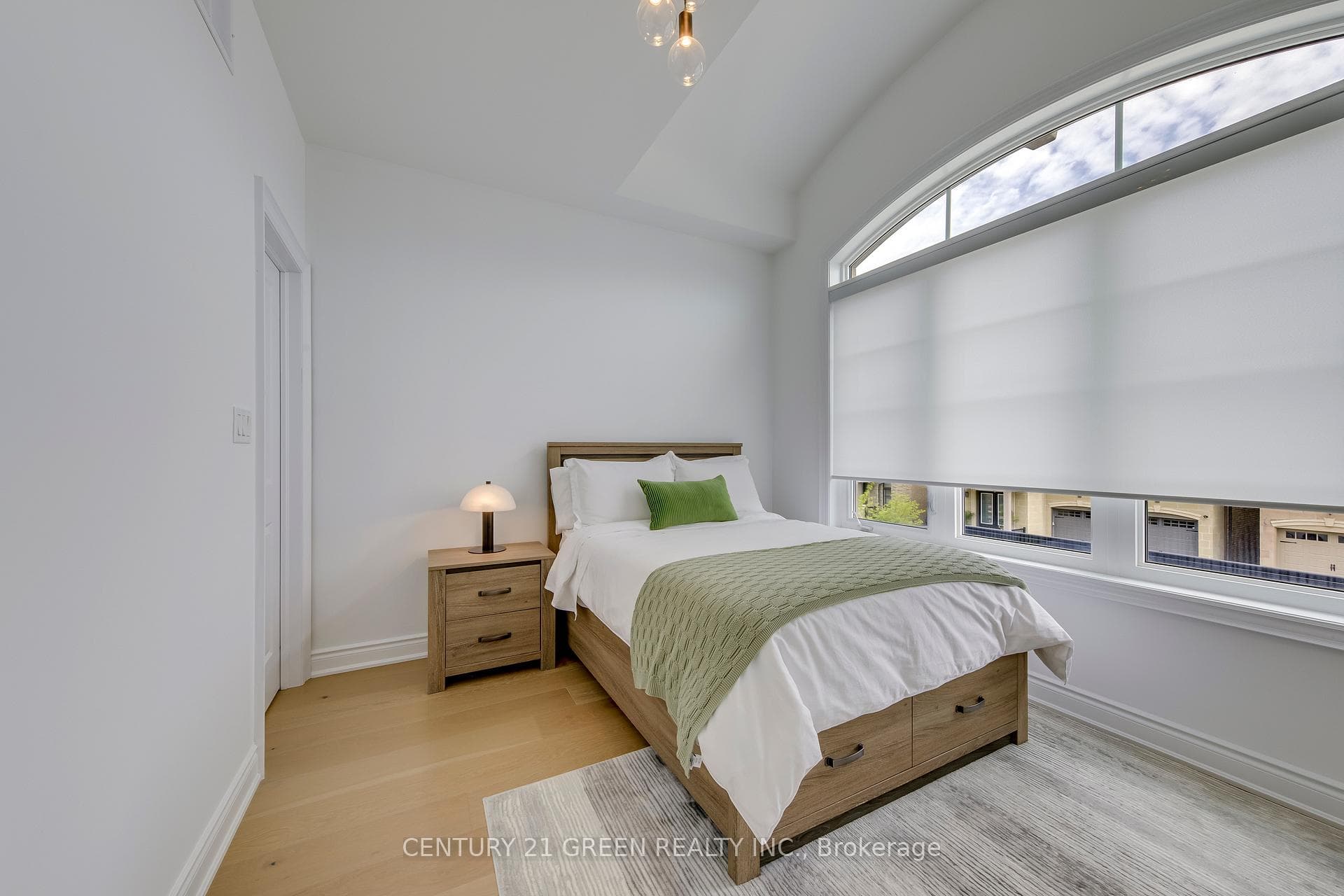 1290 Felicity Gardens - Detached photo 26 of 50 in Oakville, Ontario