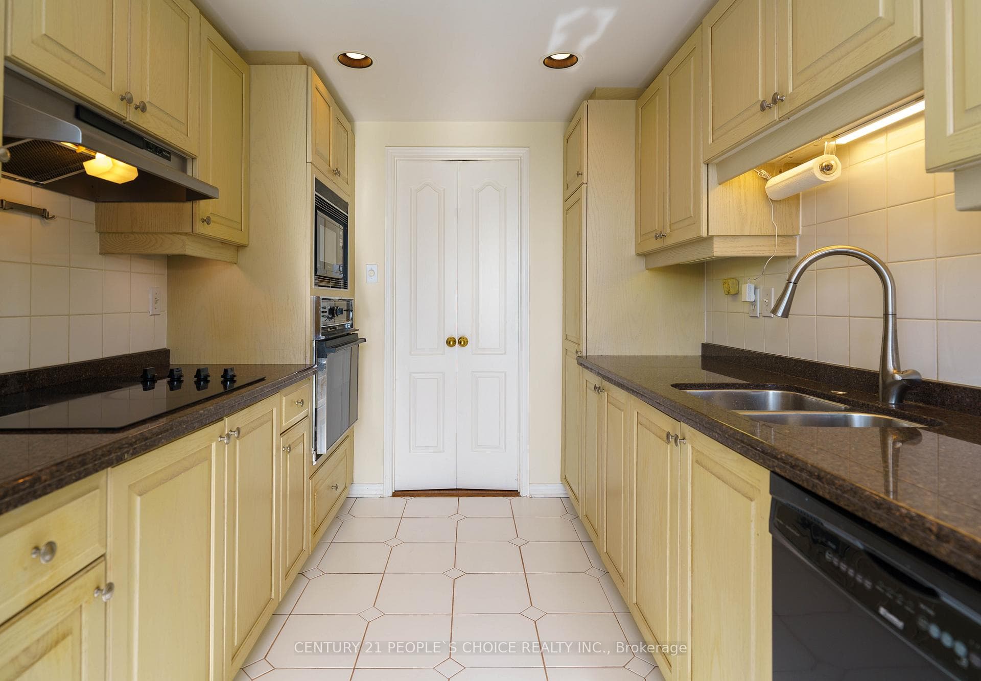 1905 Pilgrims Way Unit 506 - Condo photo 27 of 46 in Oakville, Ontario