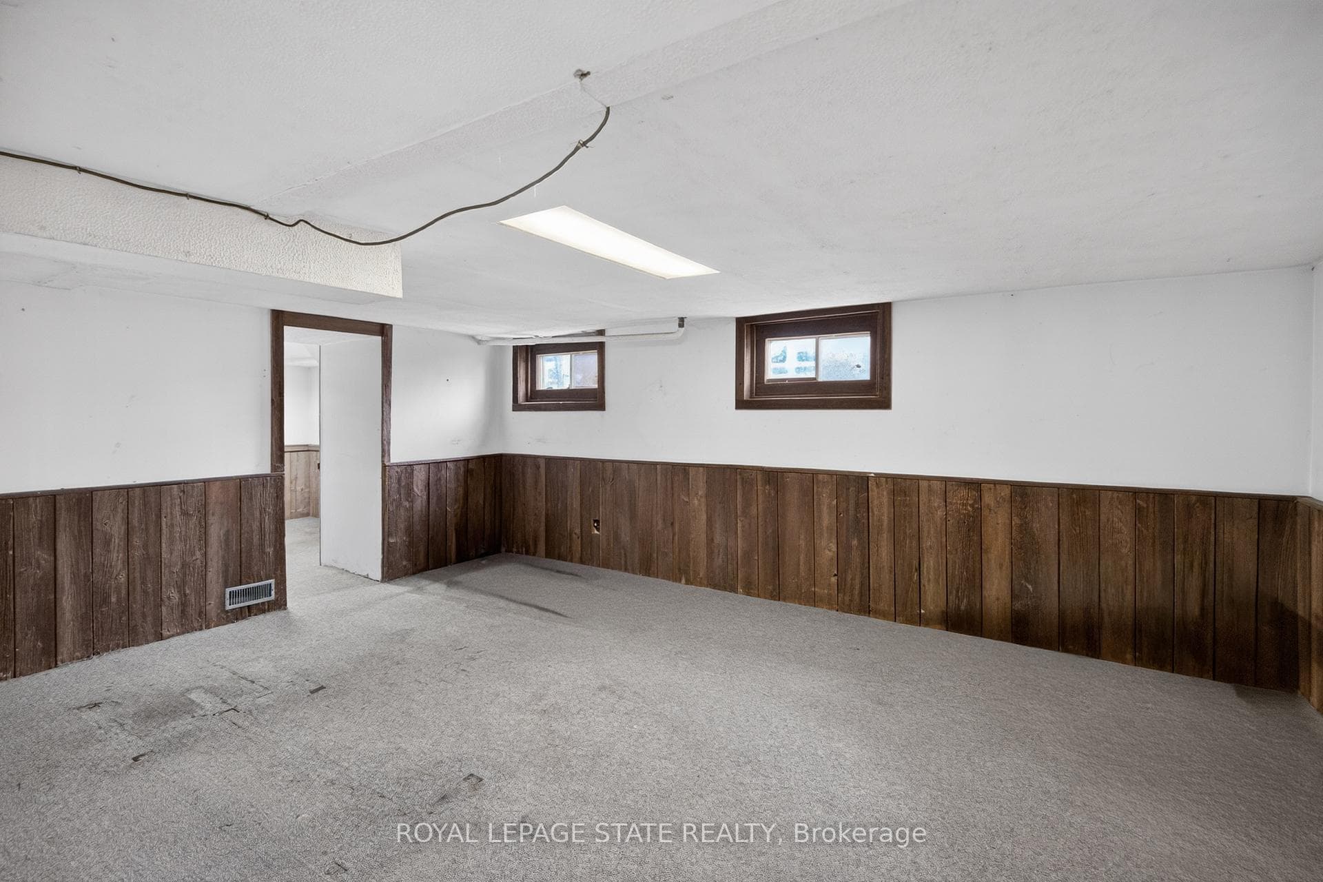 893 Lasalle Park Road - Detached photo 27 of 47 in Burlington, Ontario