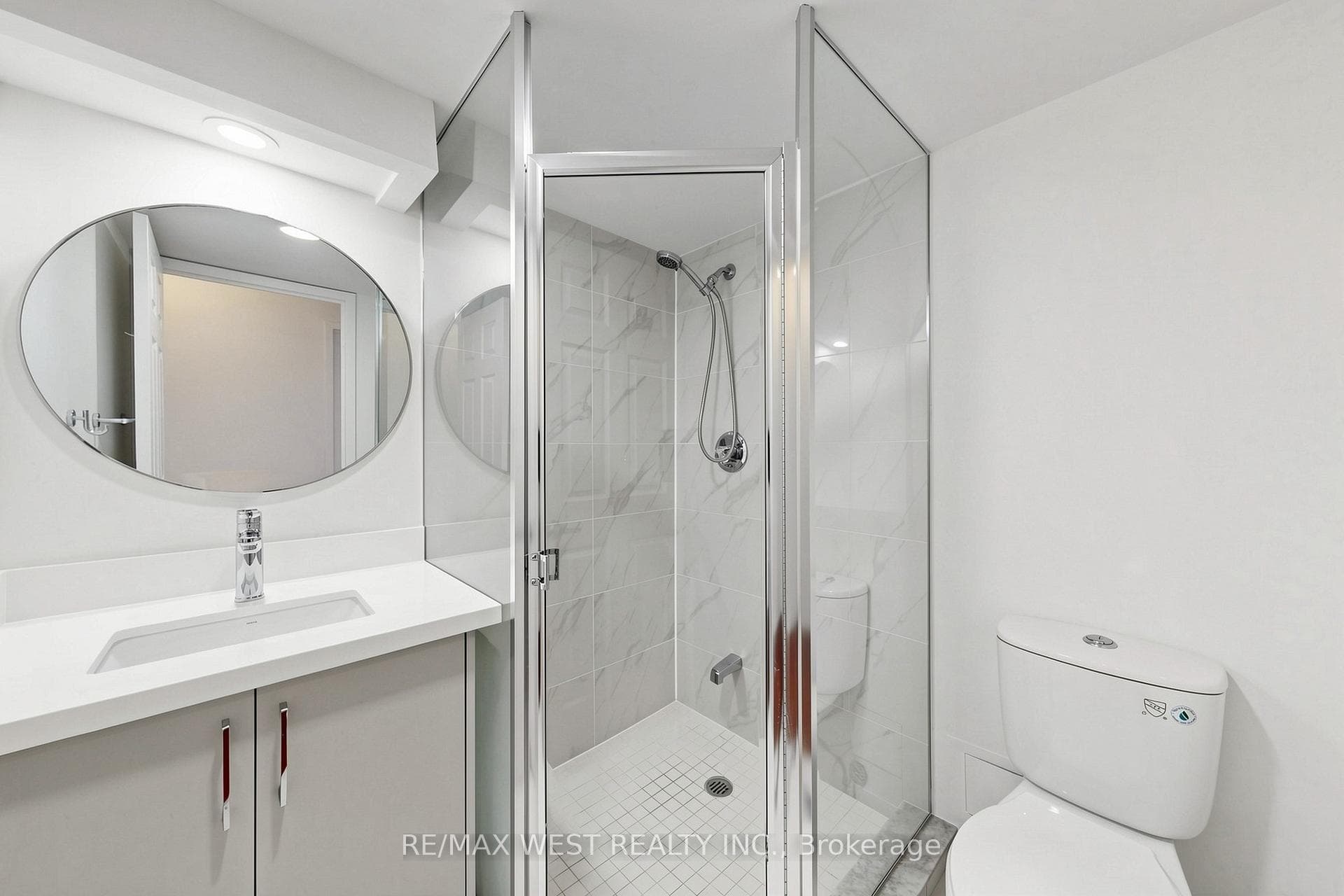 5 Concorde Place Unit 1302 - Condo photo 32 of 47 in Don Mills / Parkwoods / Victoria Village, Ontario