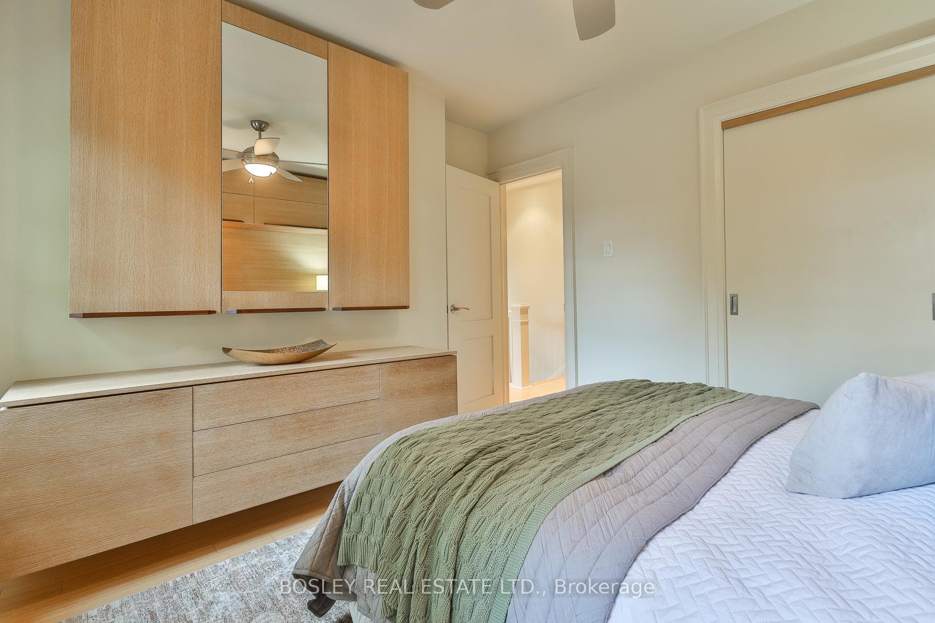 164 Hanna Road - Detached photo 22 of 39 in Flemingdon Park / Don Mills, Ontario