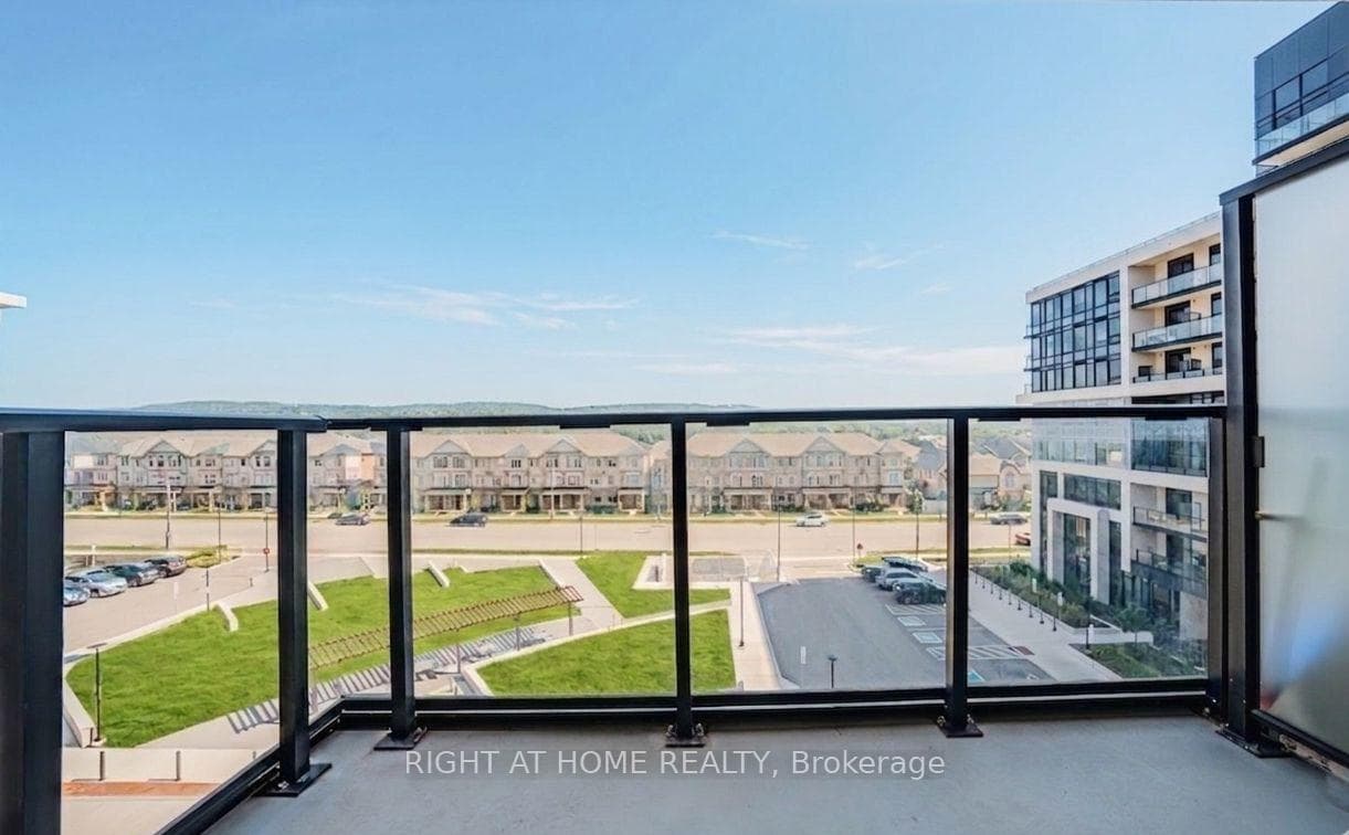 3200 william coltson Avenue Unit 524 - Condo photo 9 of 22 in Oakville, Ontario