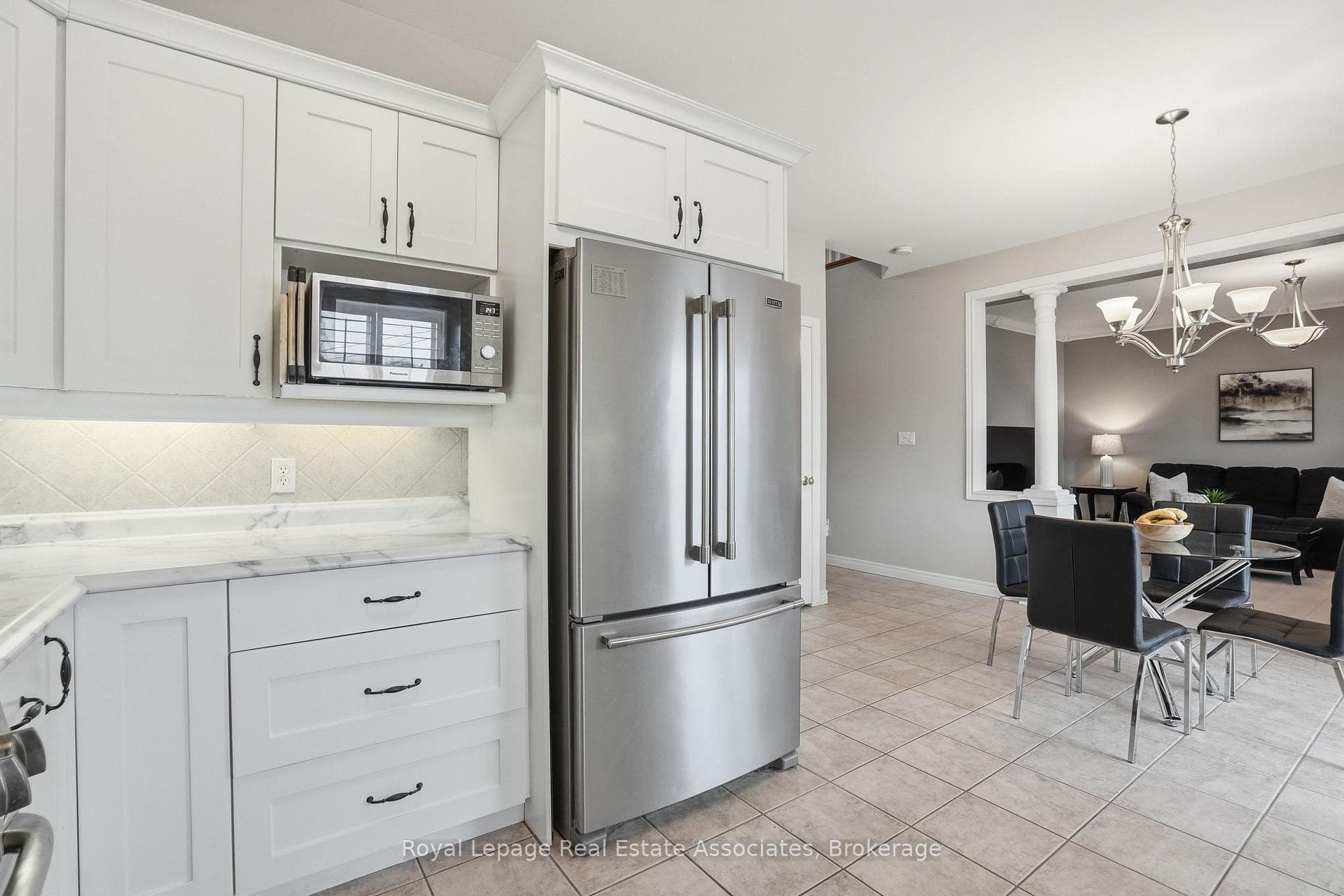 486 Delaney Court - Detached photo 16 of 48 in Burlington, Ontario