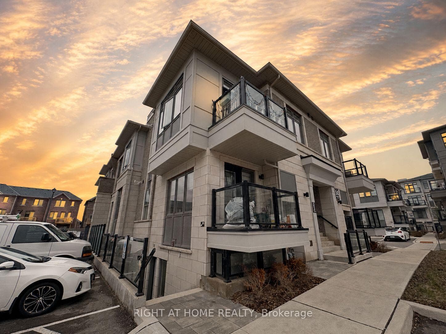 50 Halliford Place Unit 602 - Condo photo 1 of 18 in Brampton, Ontario