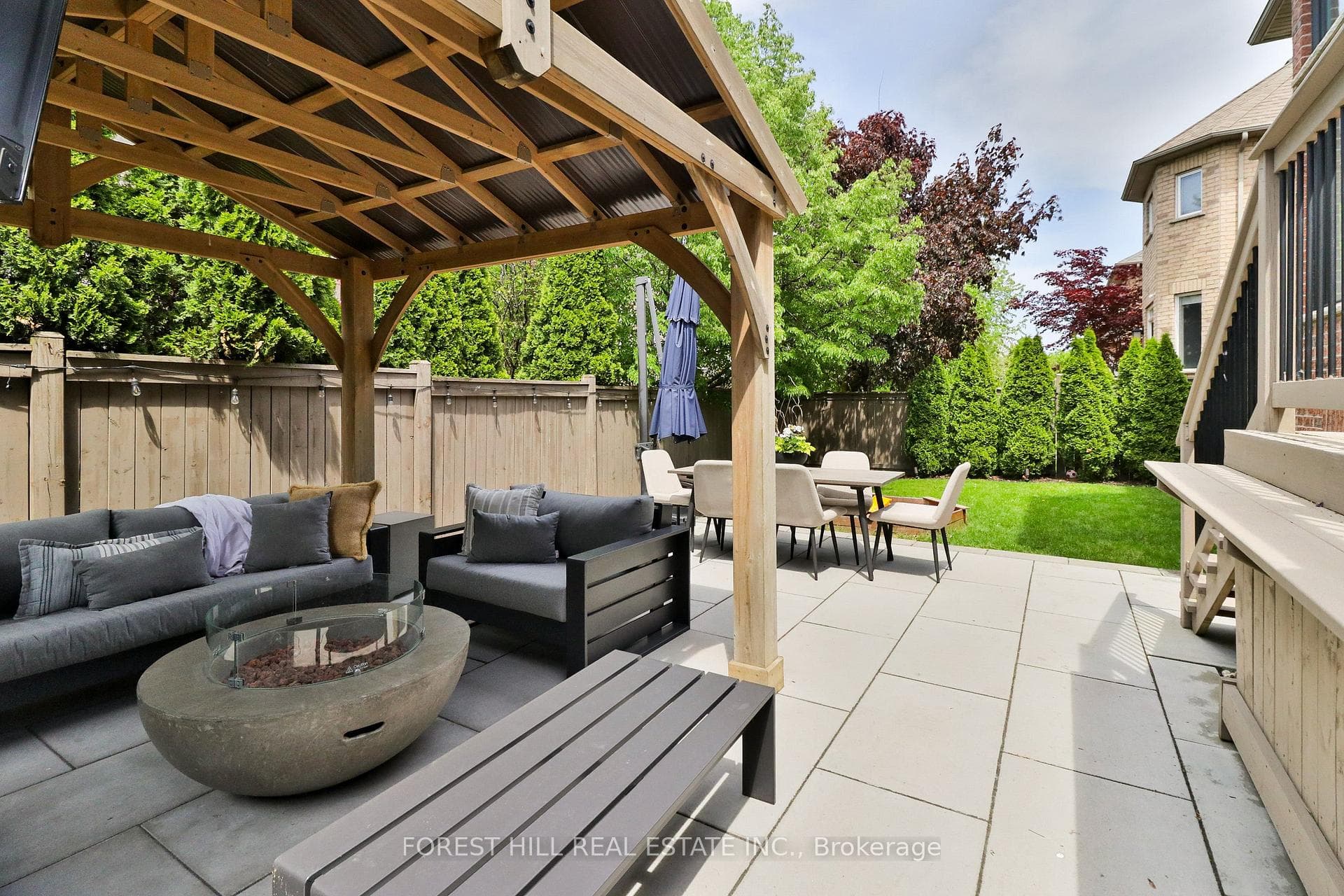 327 Turning Leaf Road - Detached photo 42 of 43 in Oakville, Ontario