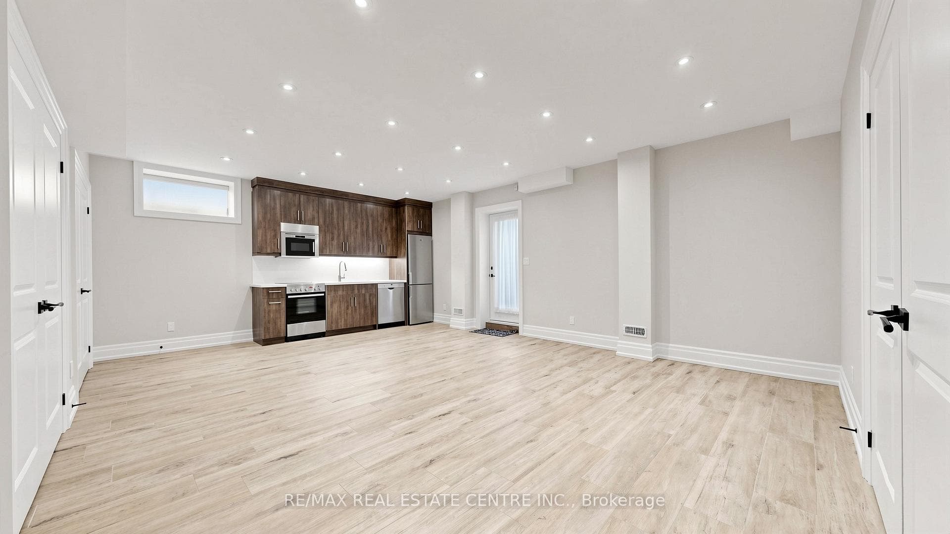 1496 Mansfield Drive - Detached photo 38 of 50 in Oakville, Ontario