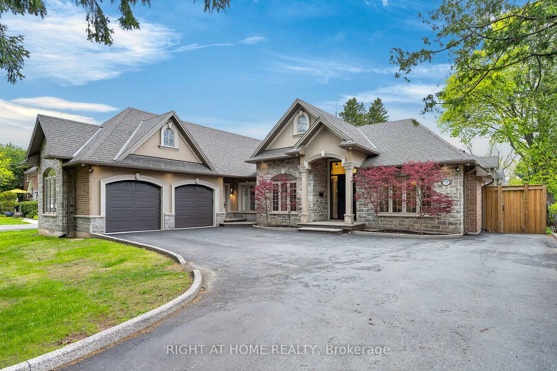 775 King Road - Detached photo 50 of 50 in Burlington, Ontario